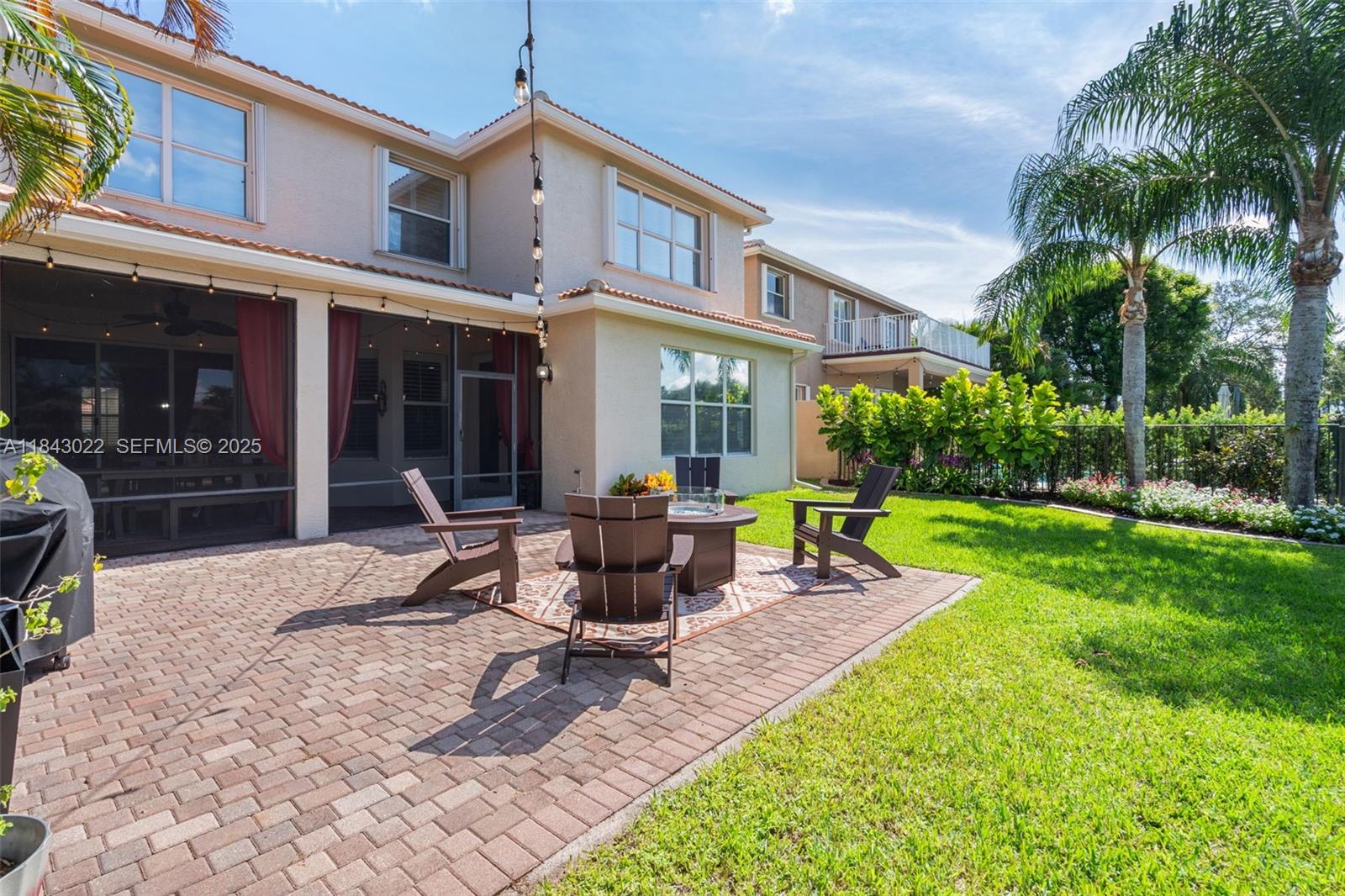 8864 Maple Hill Court
