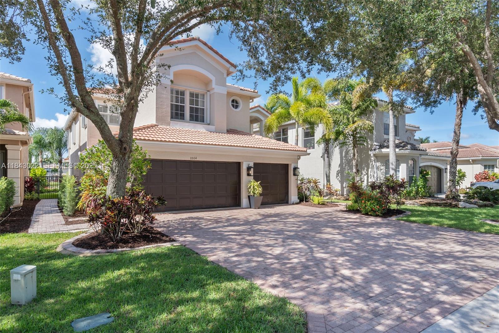 8864 Maple Hill Court