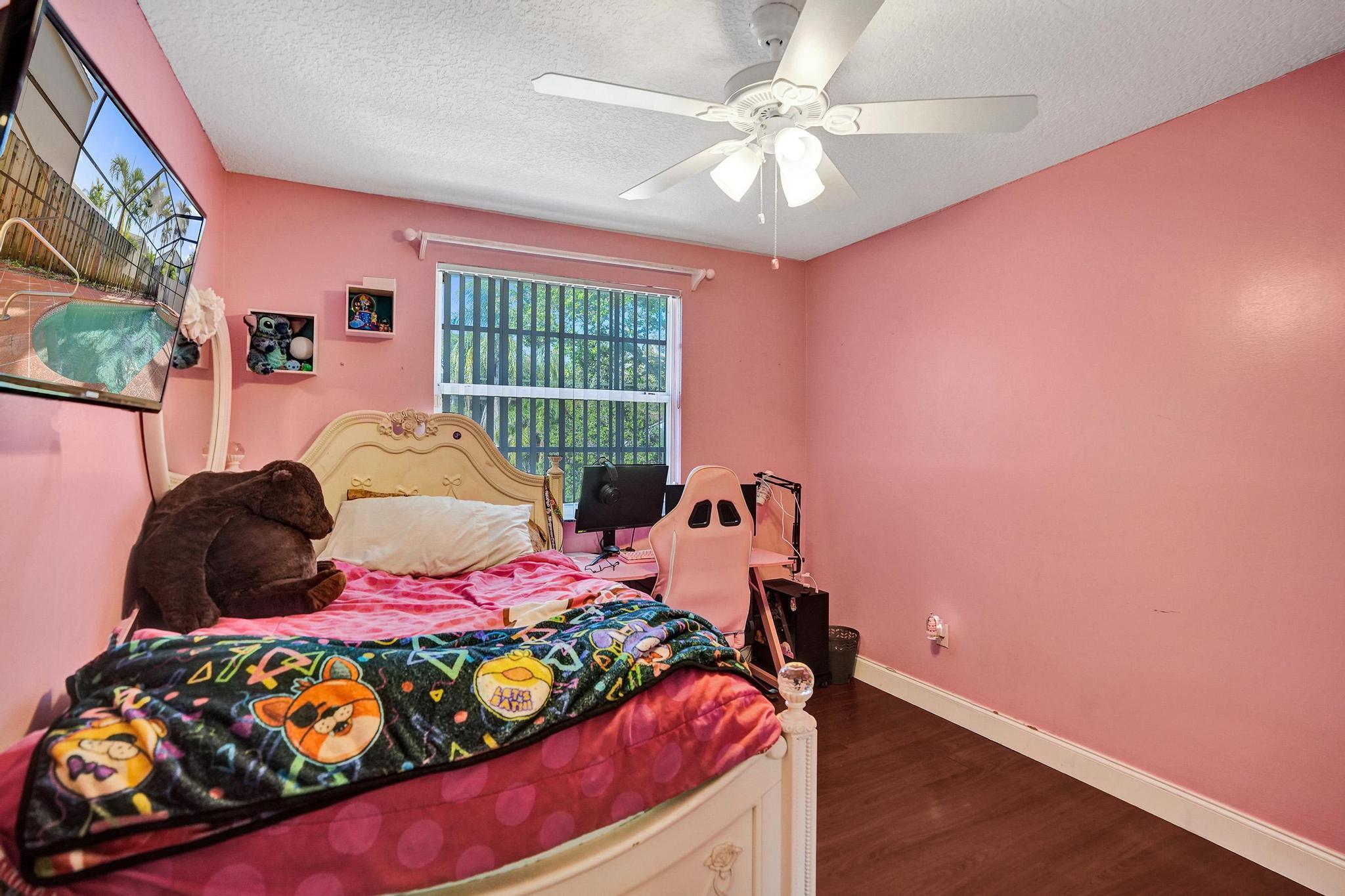 10425 Buena Ventura Drive