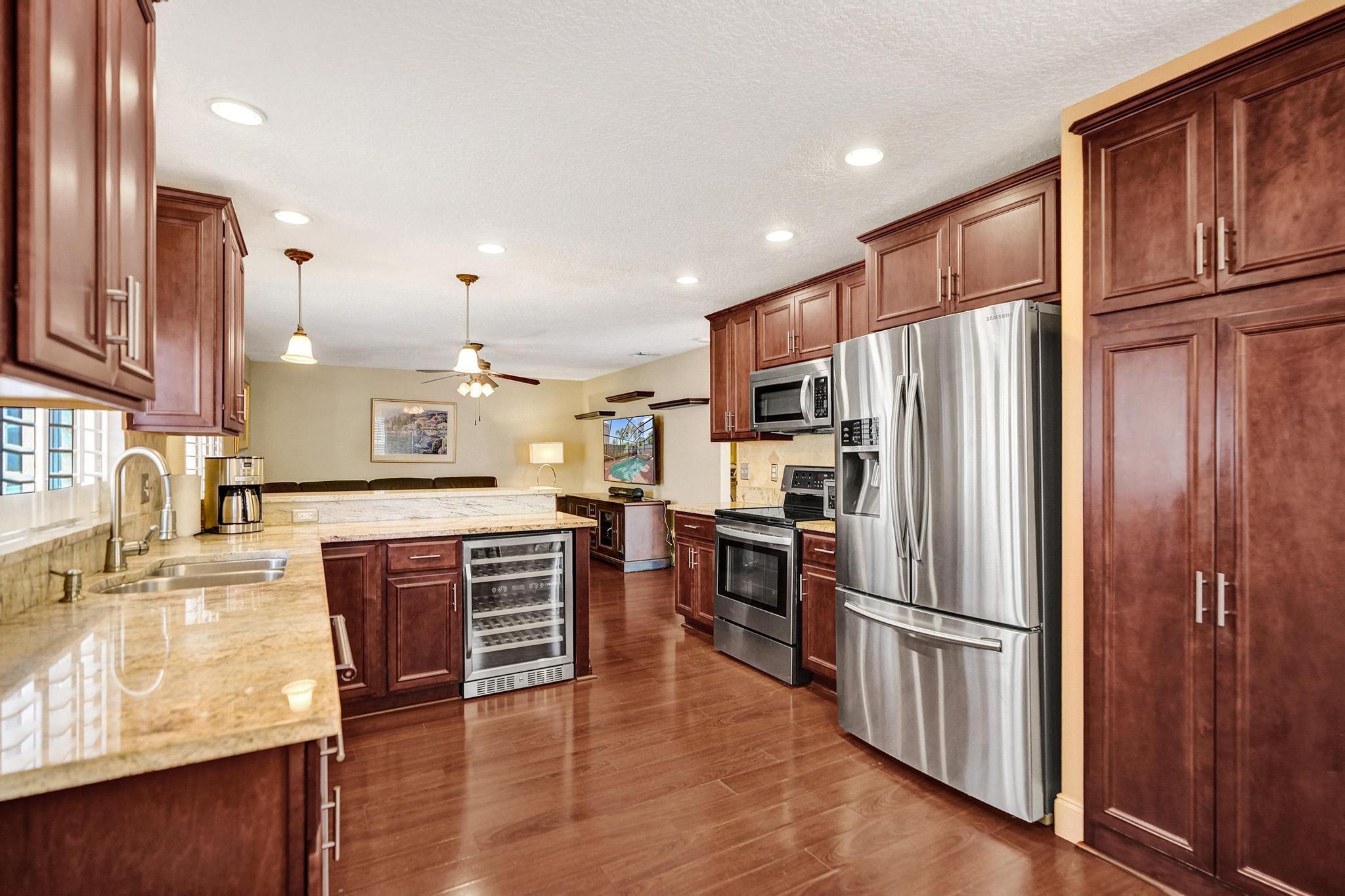 10425 Buena Ventura Drive