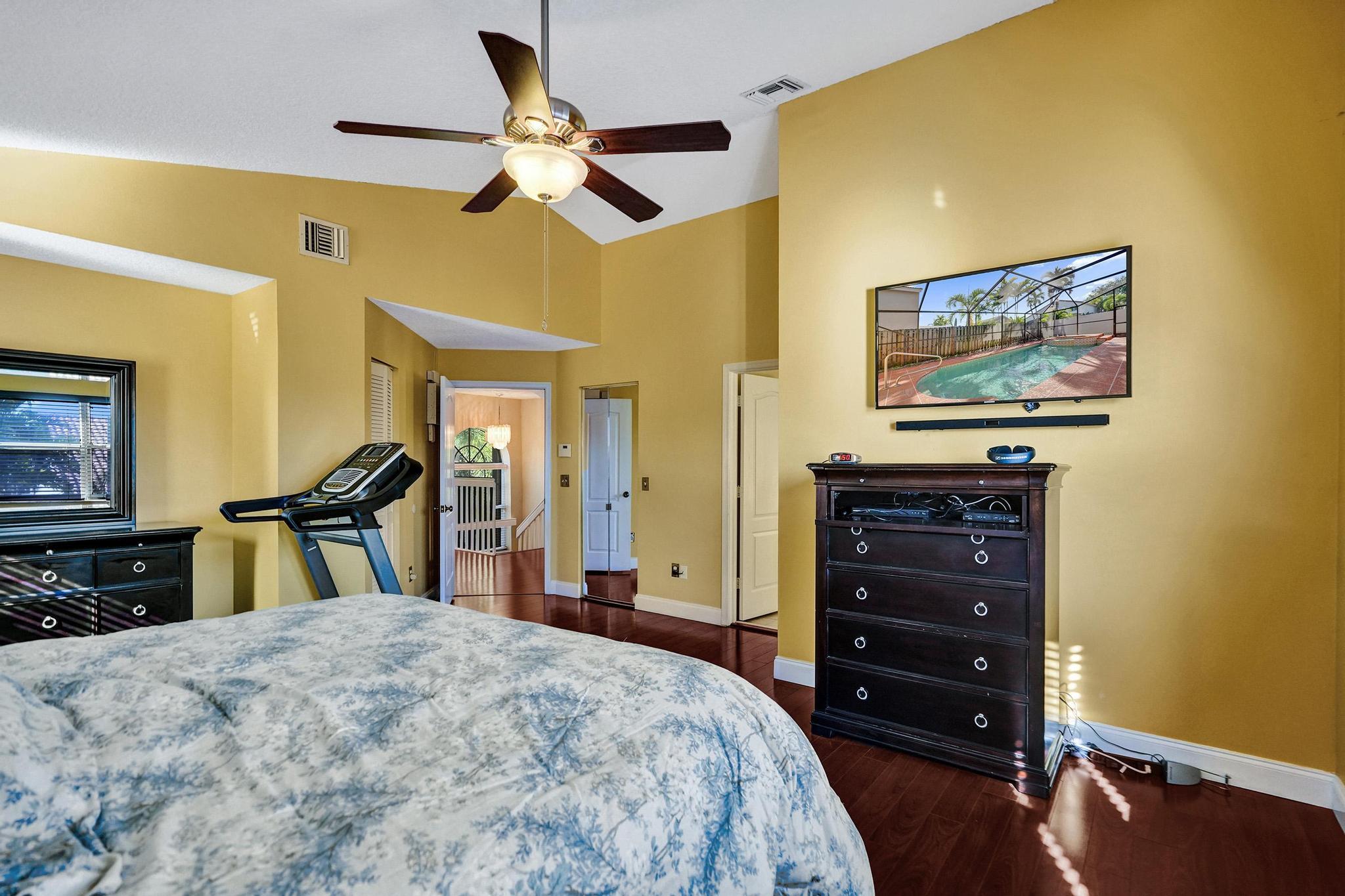 10425 Buena Ventura Drive