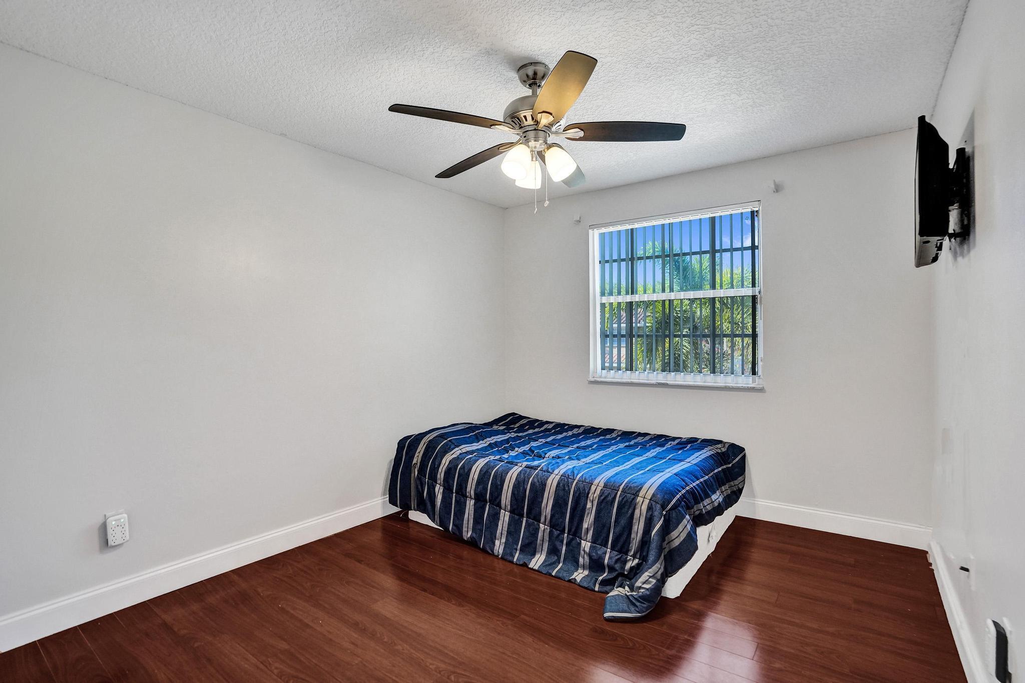 10425 Buena Ventura Drive