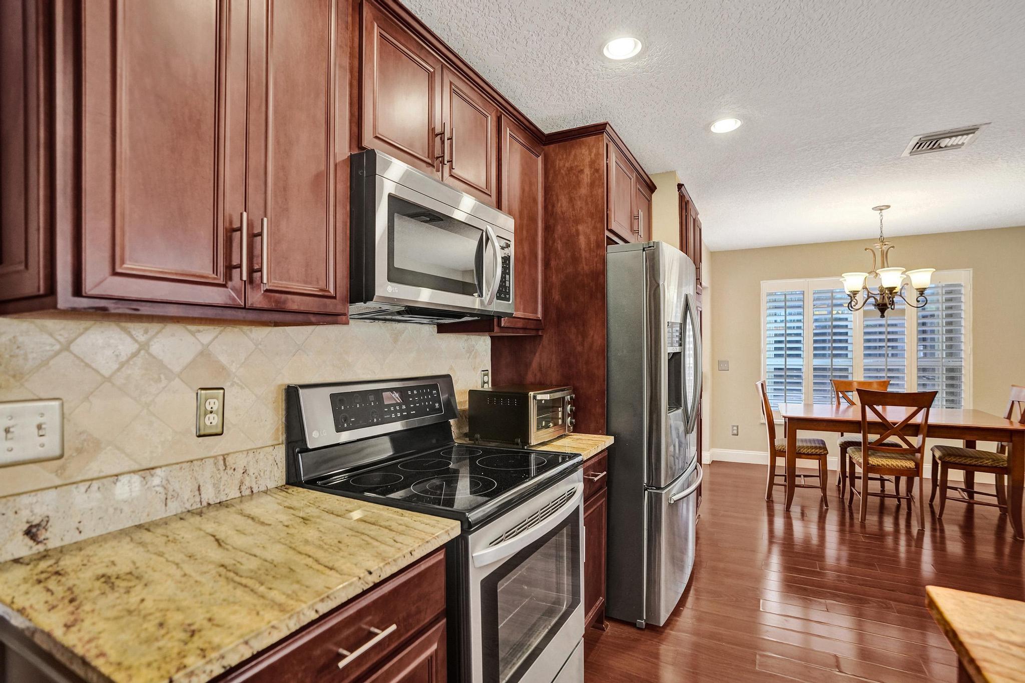 10425 Buena Ventura Drive