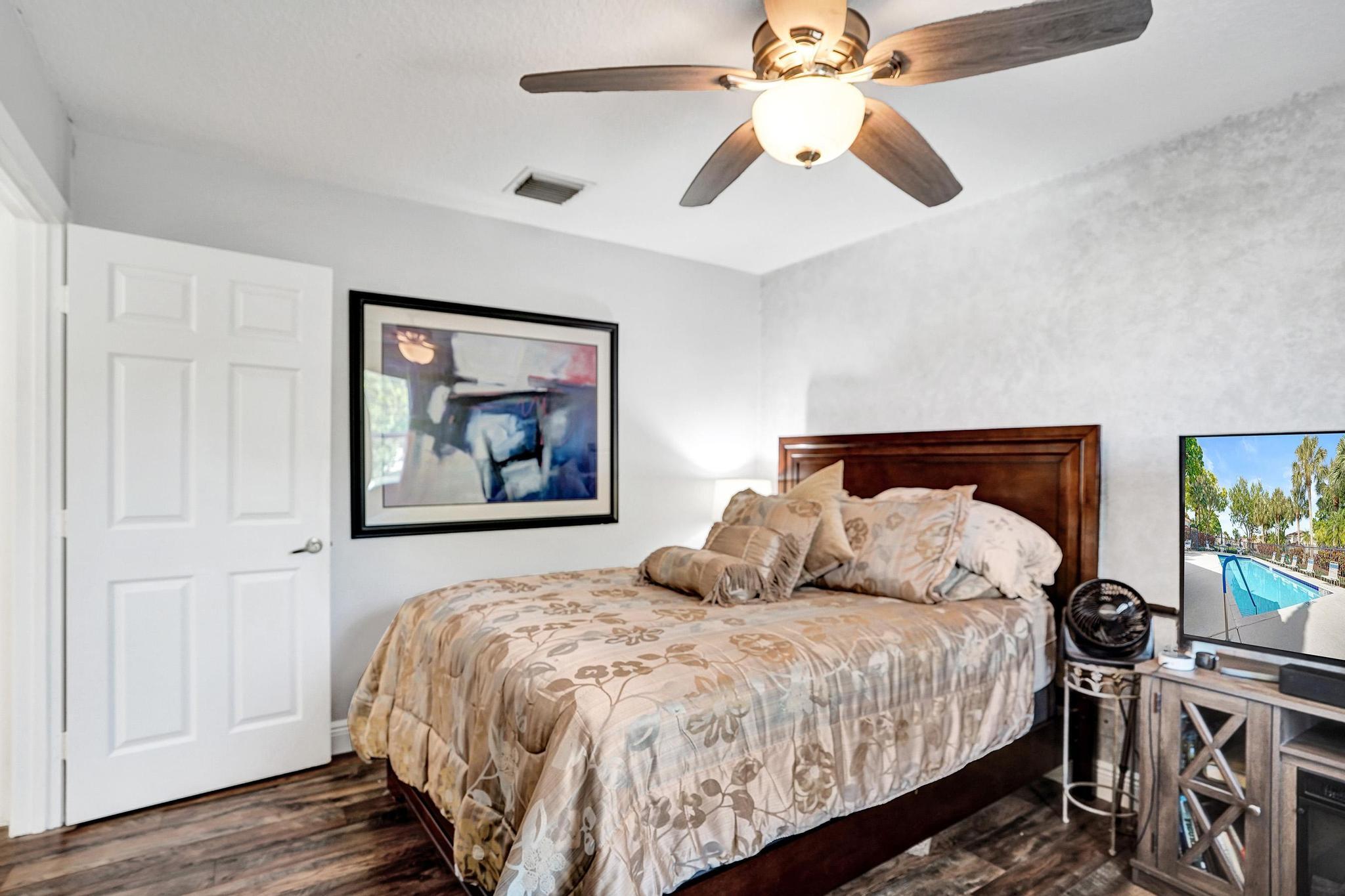 6842 Dogwood Lane