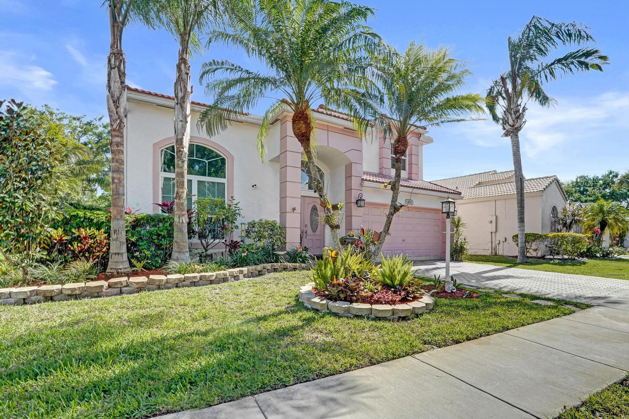 6842 Dogwood Lane