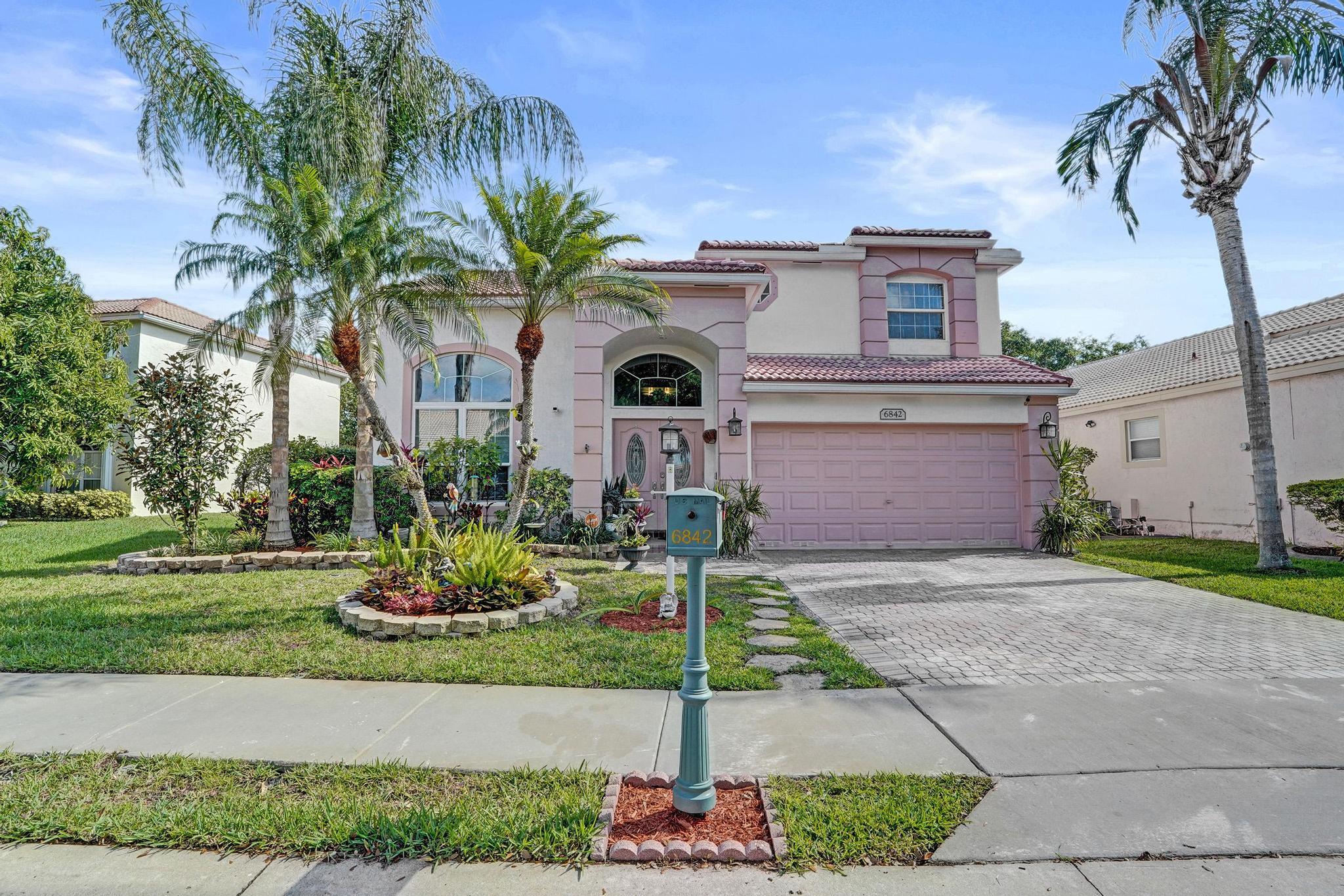 6842 Dogwood Lane