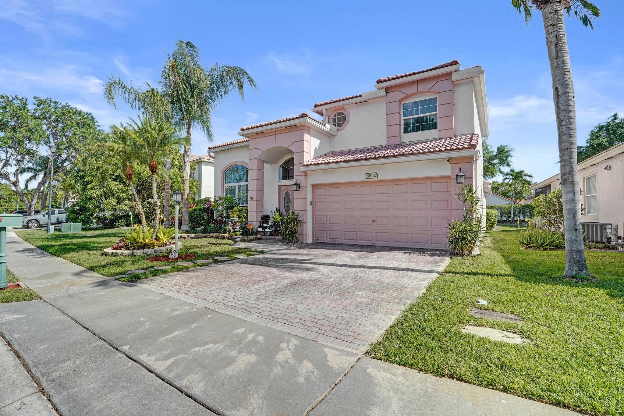 6842 Dogwood Lane