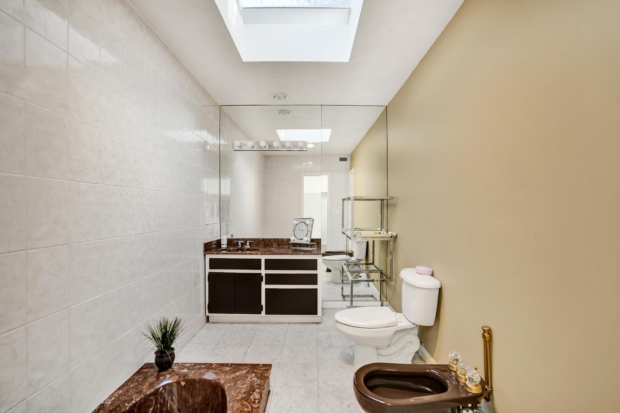 6207 Jacaranda Circle