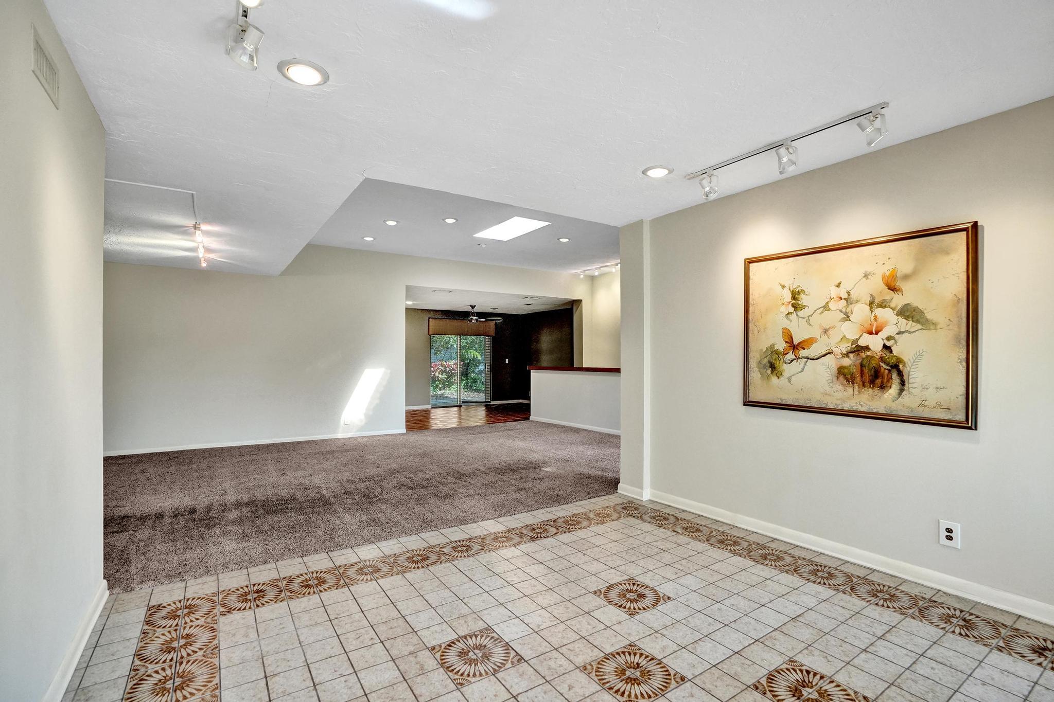 6207 Jacaranda Circle