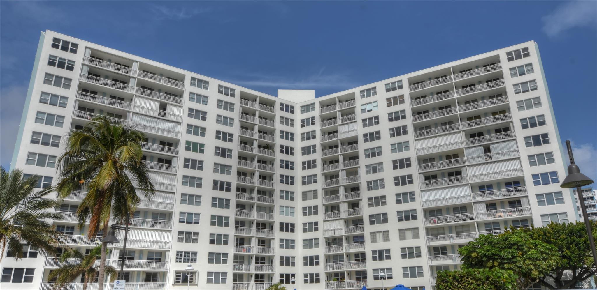 201 N Ocean Boulevard 405