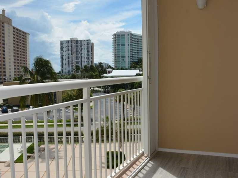 201 N Ocean Boulevard 405