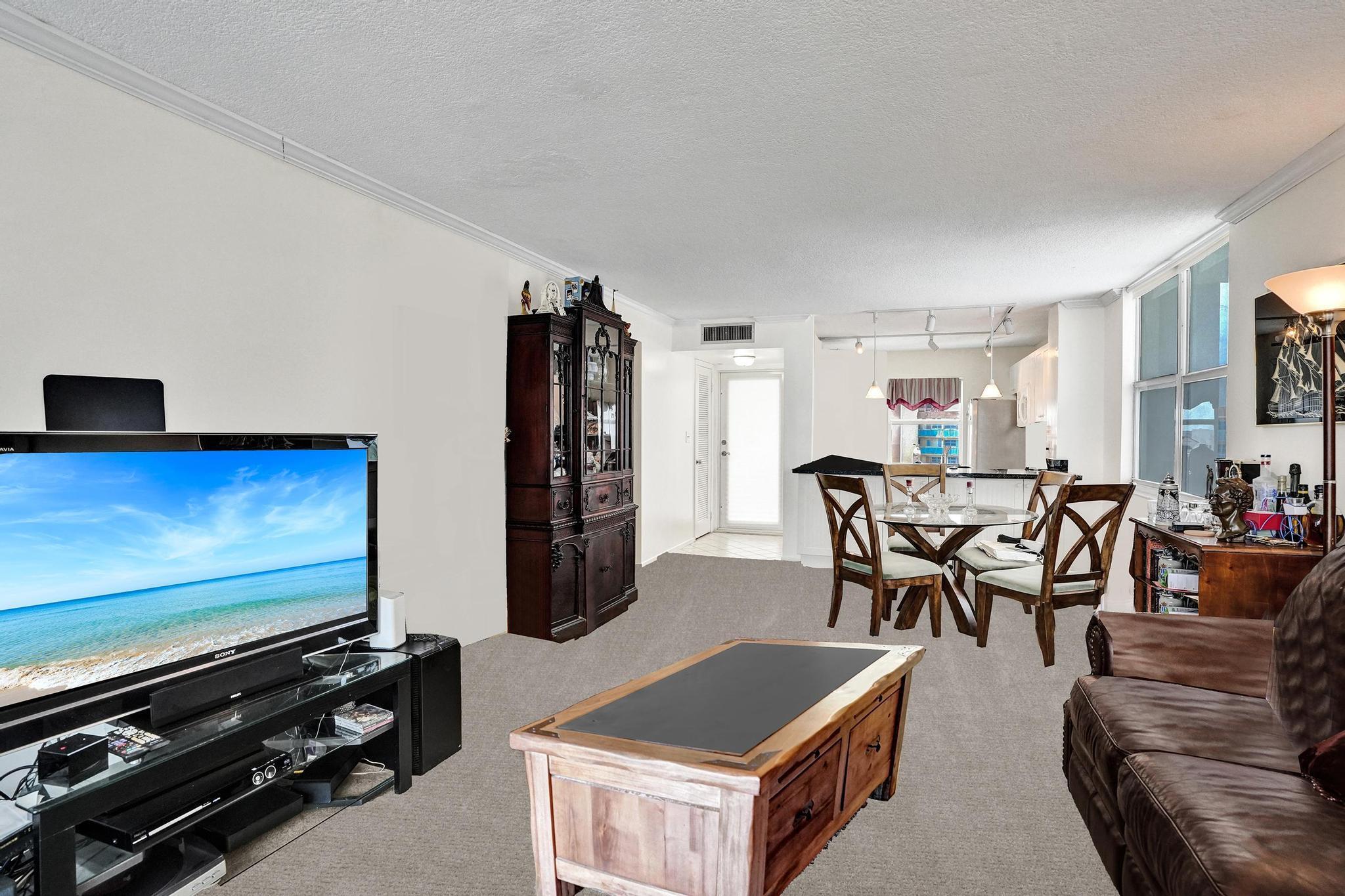 201 N Ocean Boulevard 1112