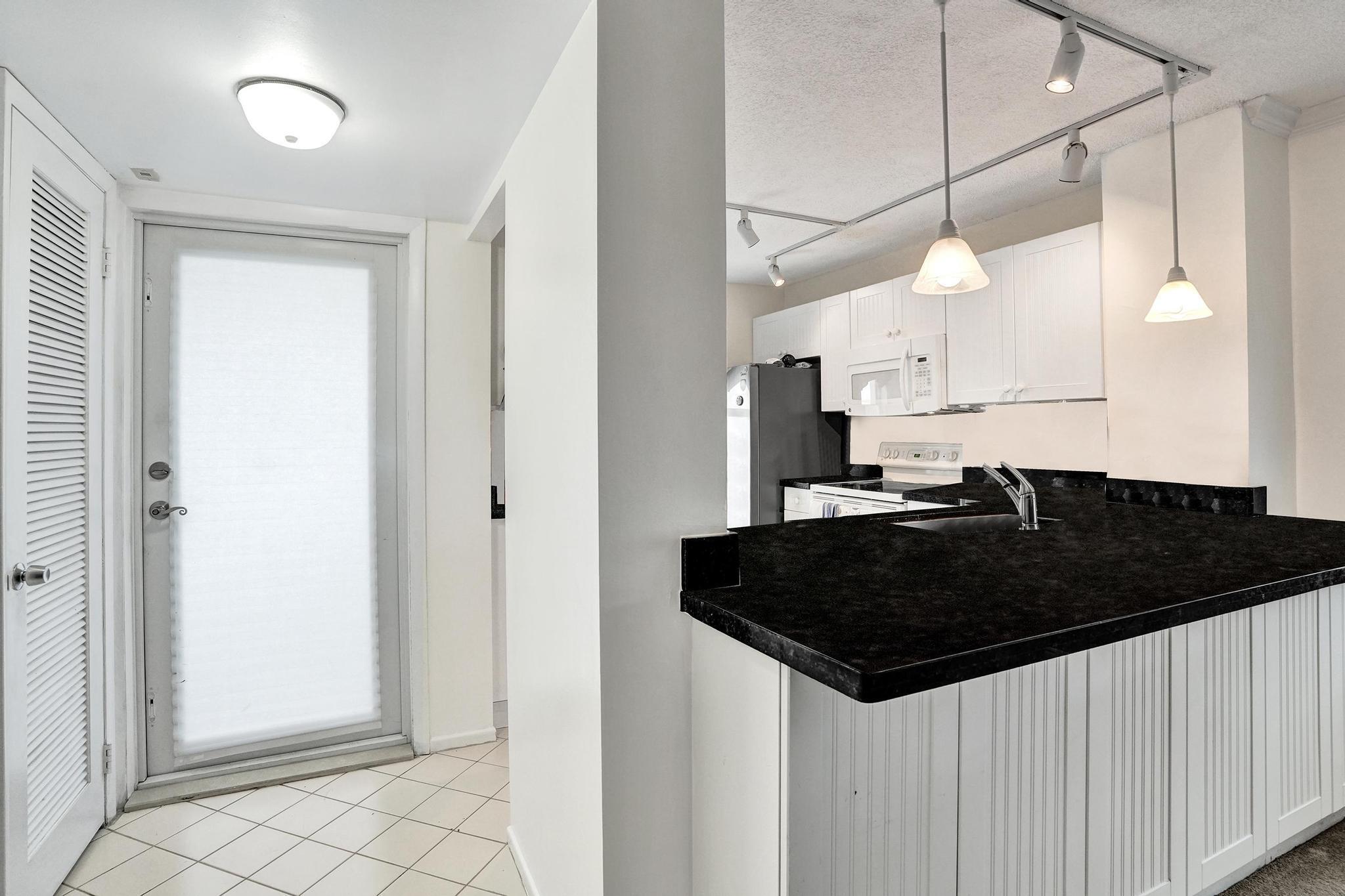 201 N Ocean Boulevard 1112