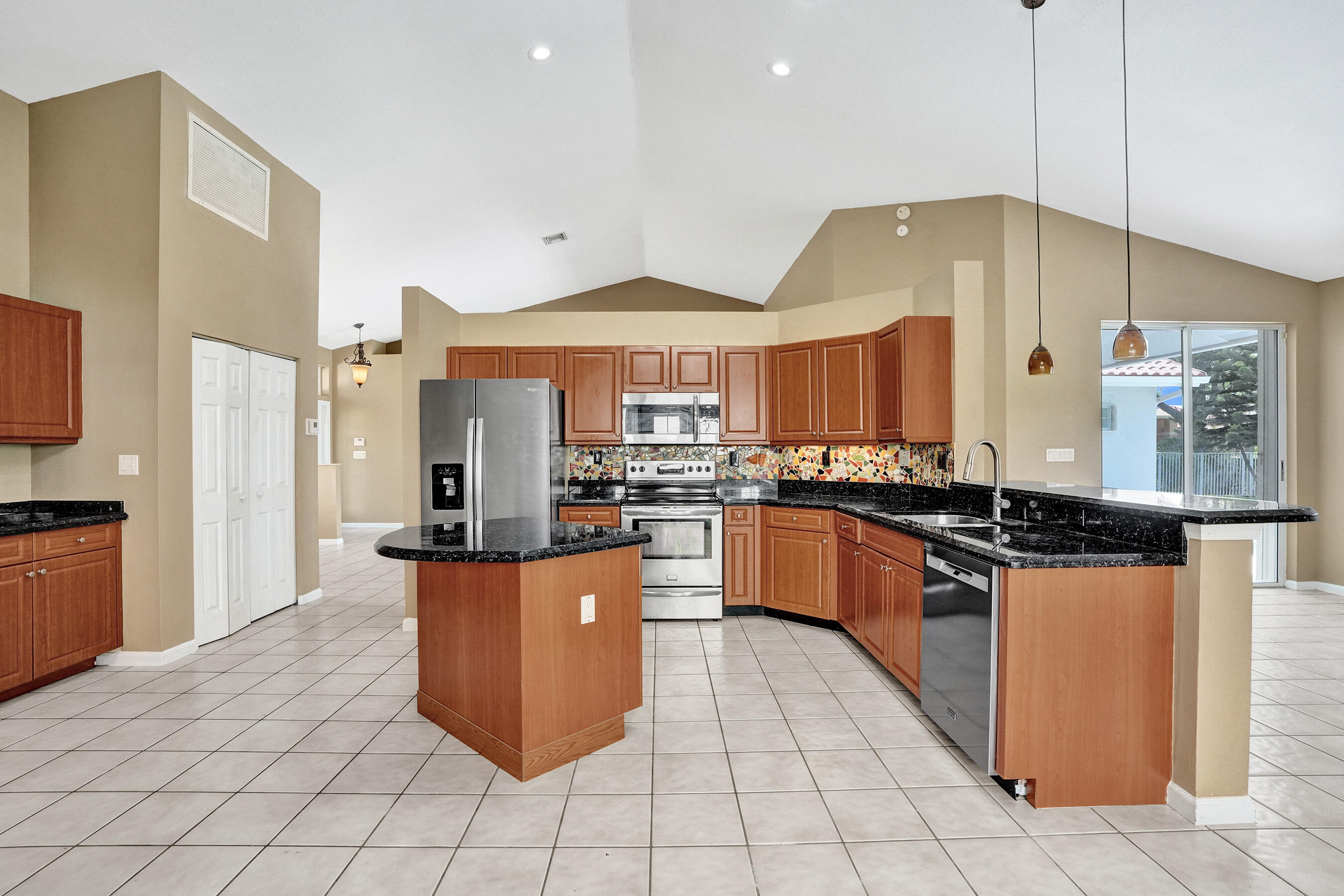 10304 NW 50th Court