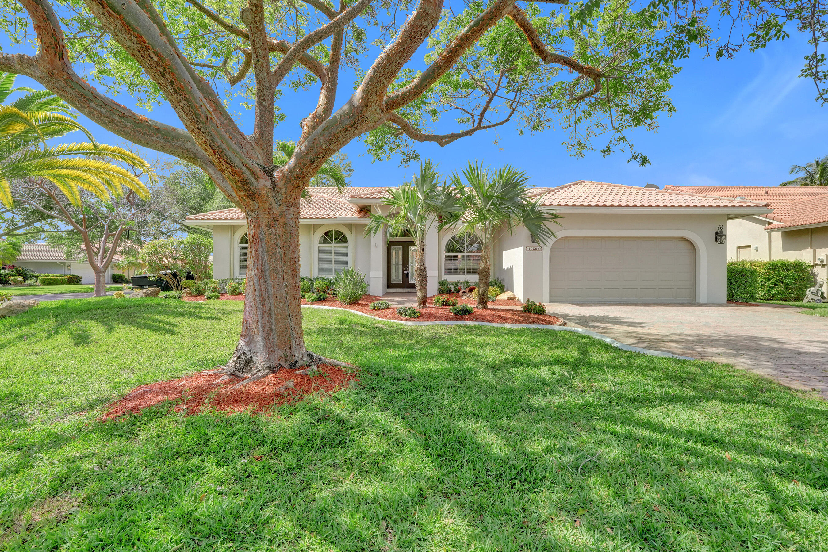 10304 NW 50th Court