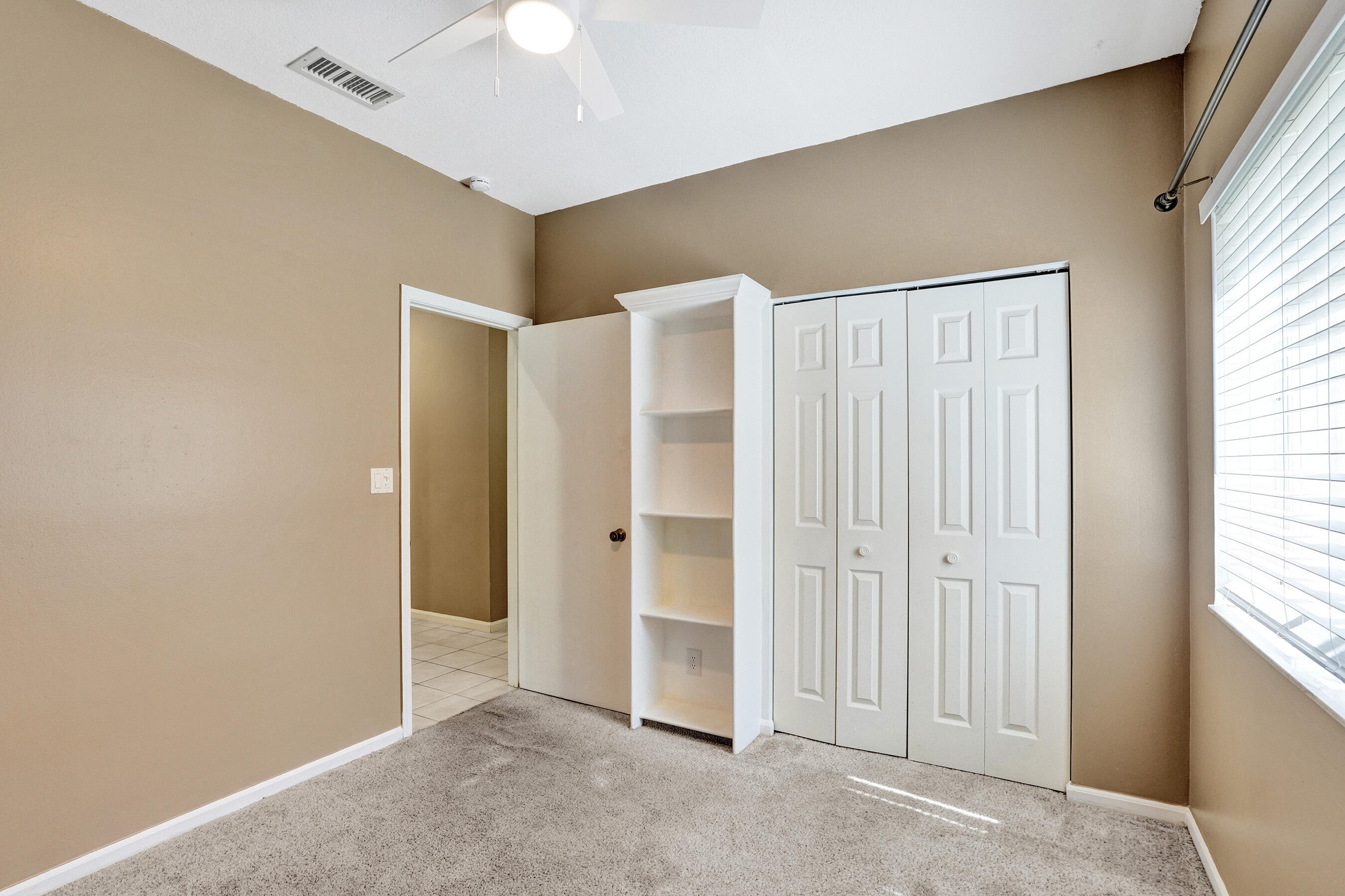 10304 NW 50th Court