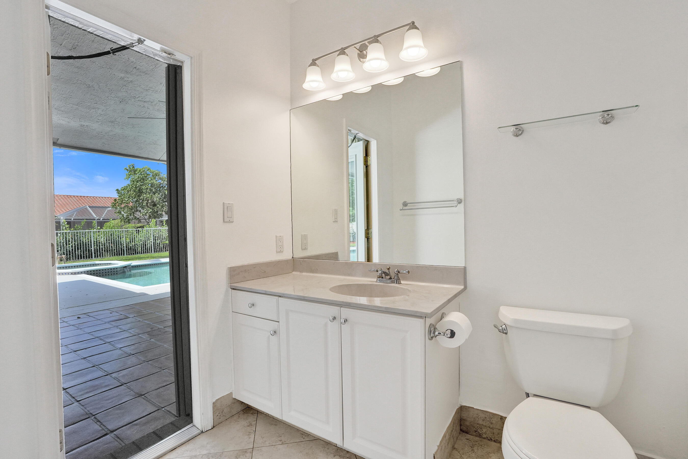 10304 NW 50th Court