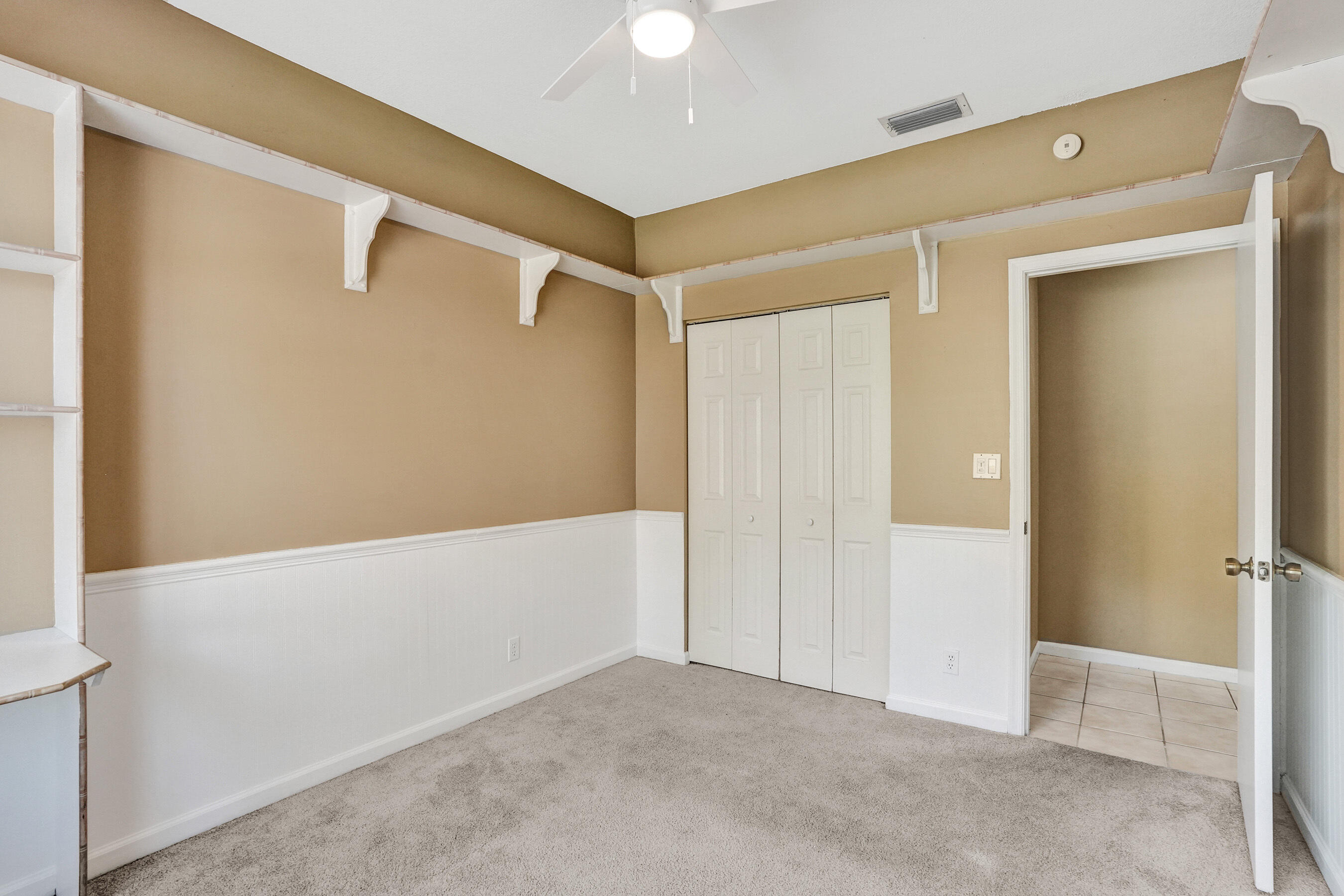 10304 NW 50th Court