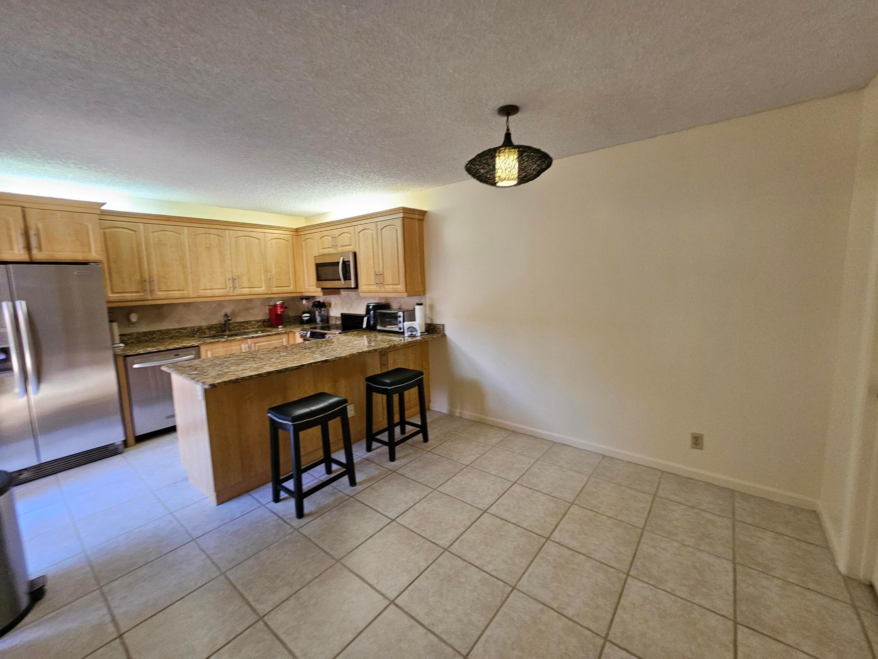 9982 NW 6th Court
