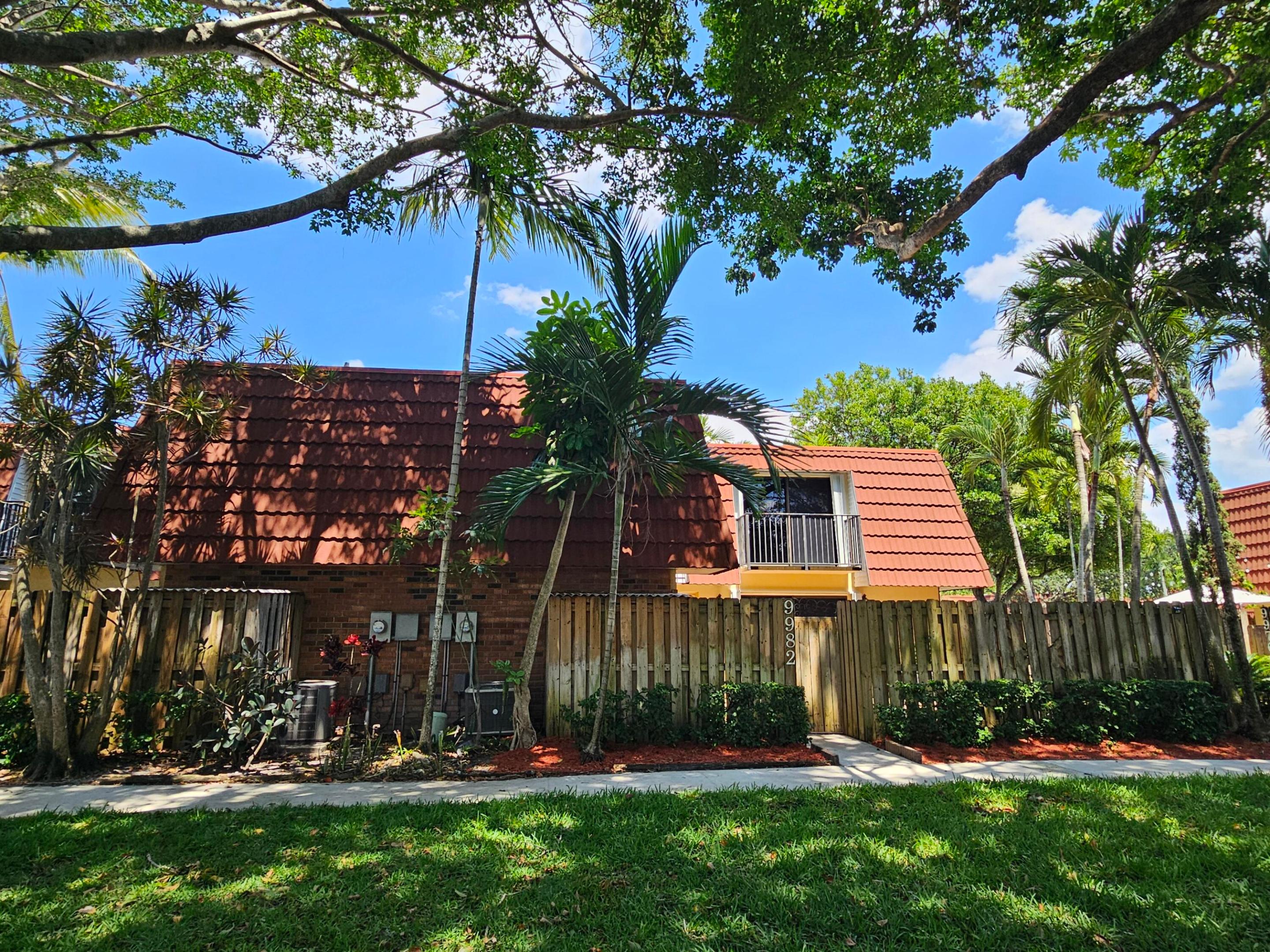 9982 NW 6th Court