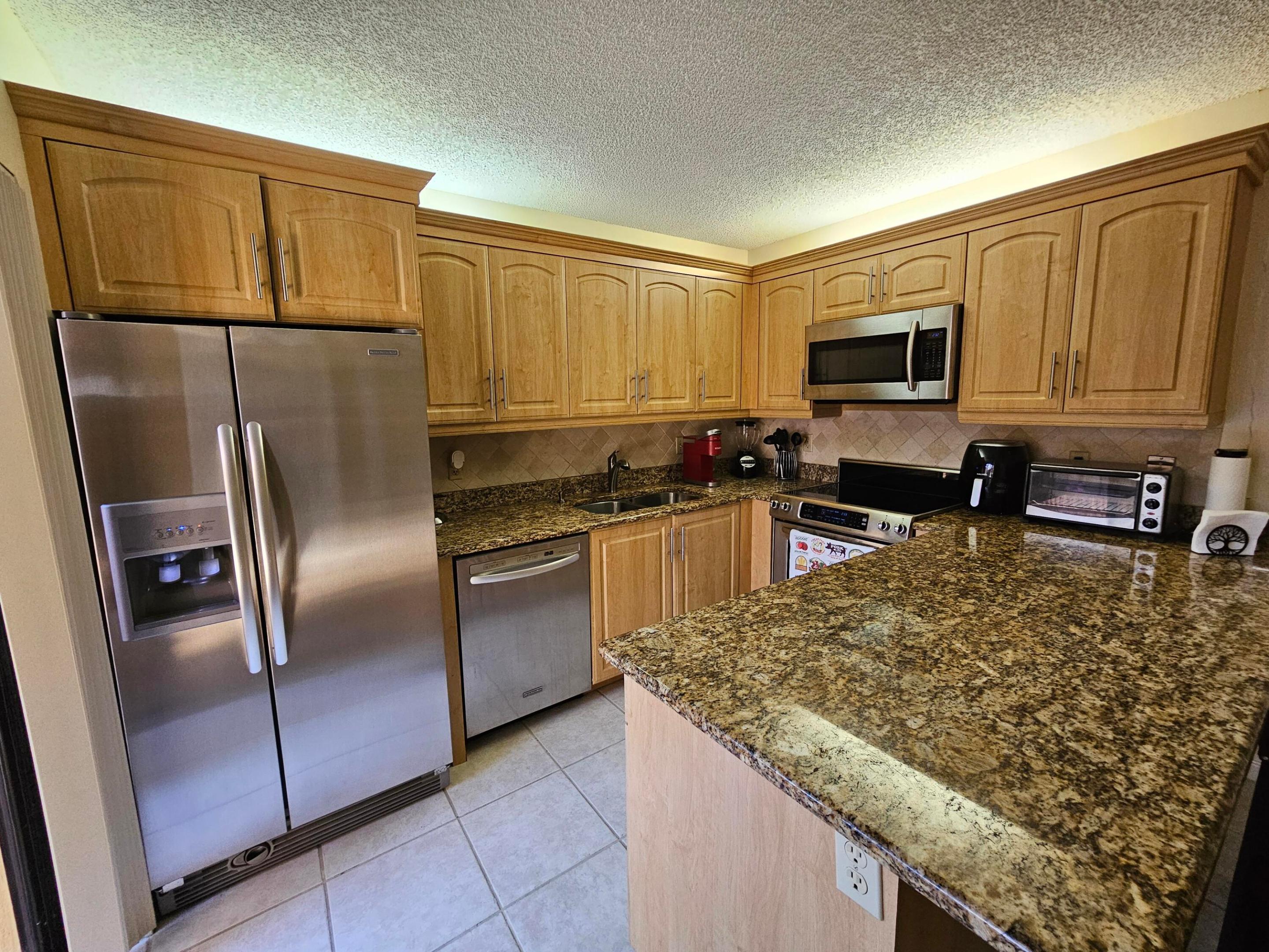 9982 NW 6th Court