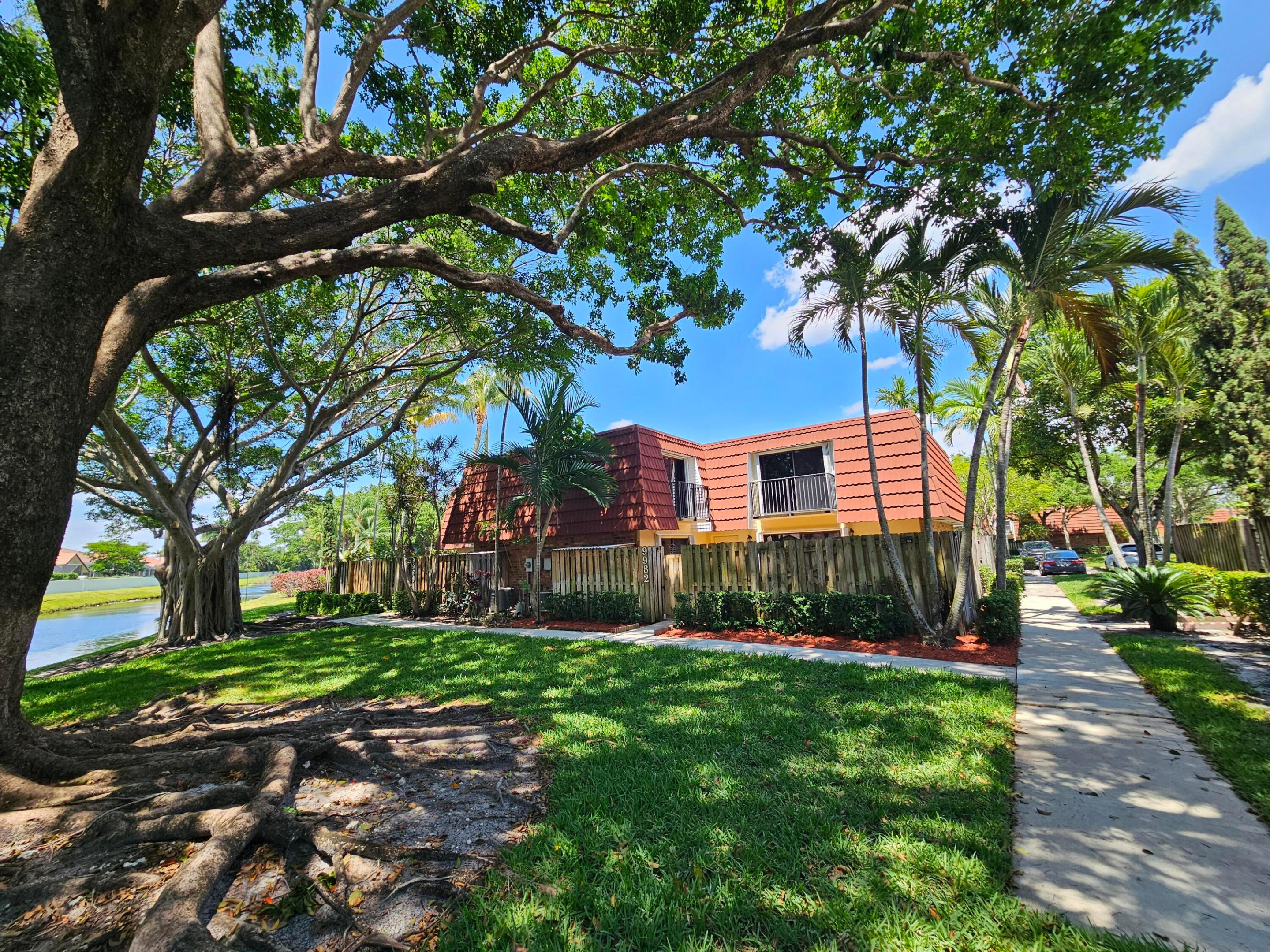 9982 NW 6th Court