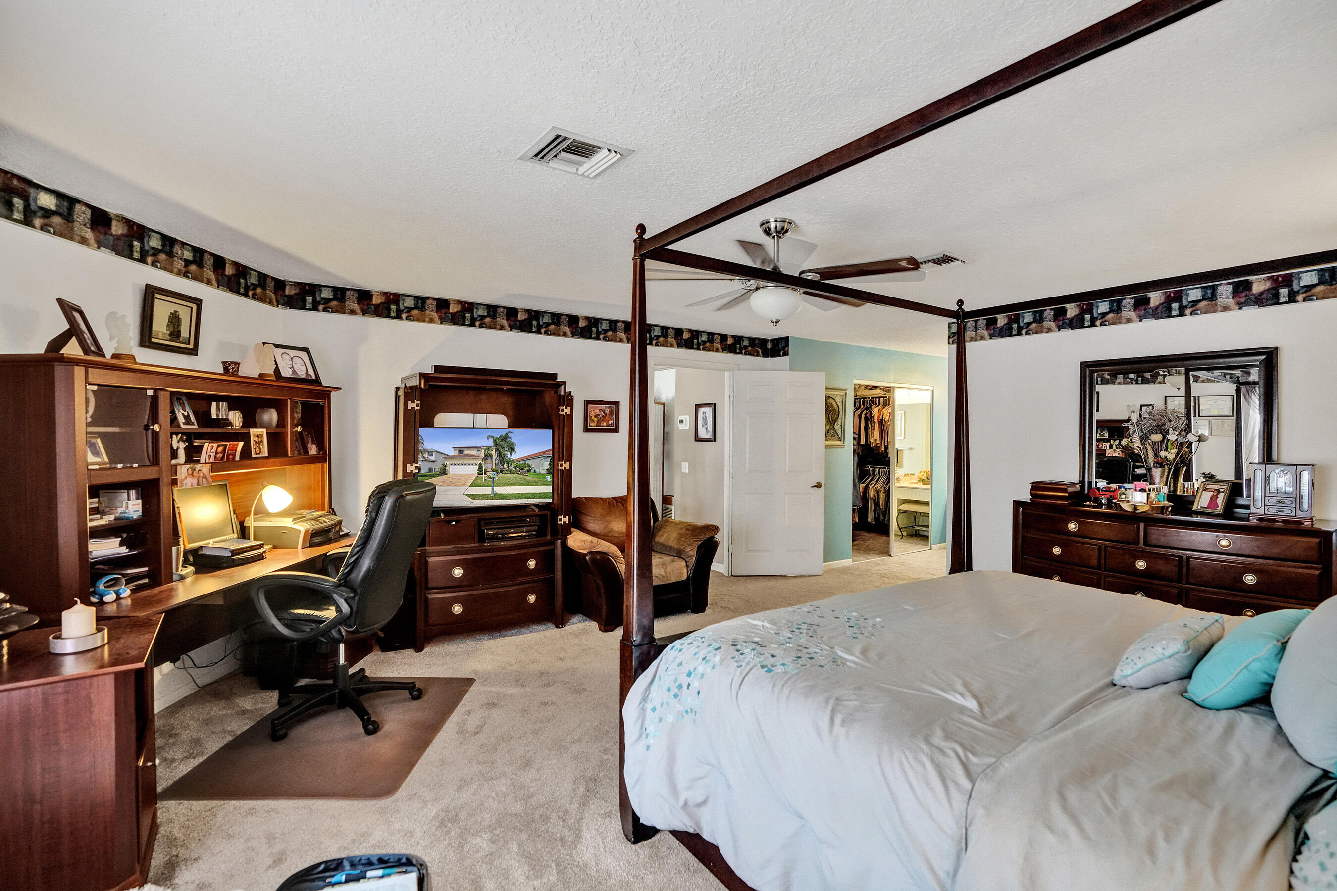 3091 Bayberry Way