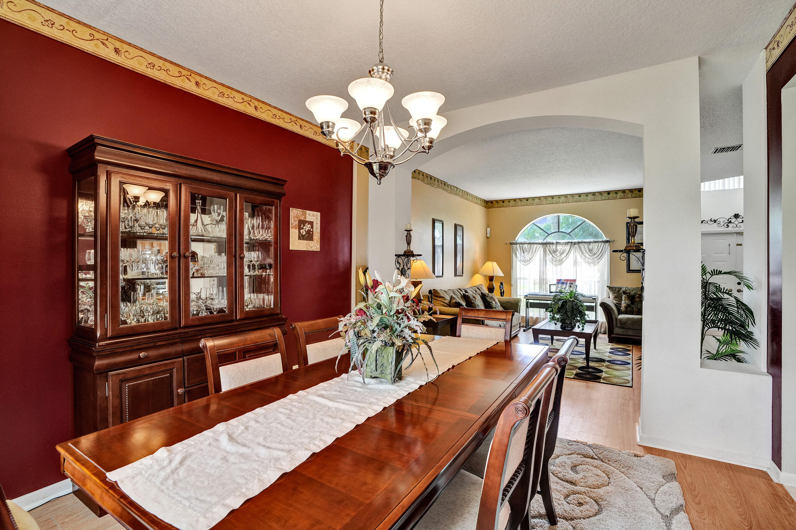 3091 Bayberry Way