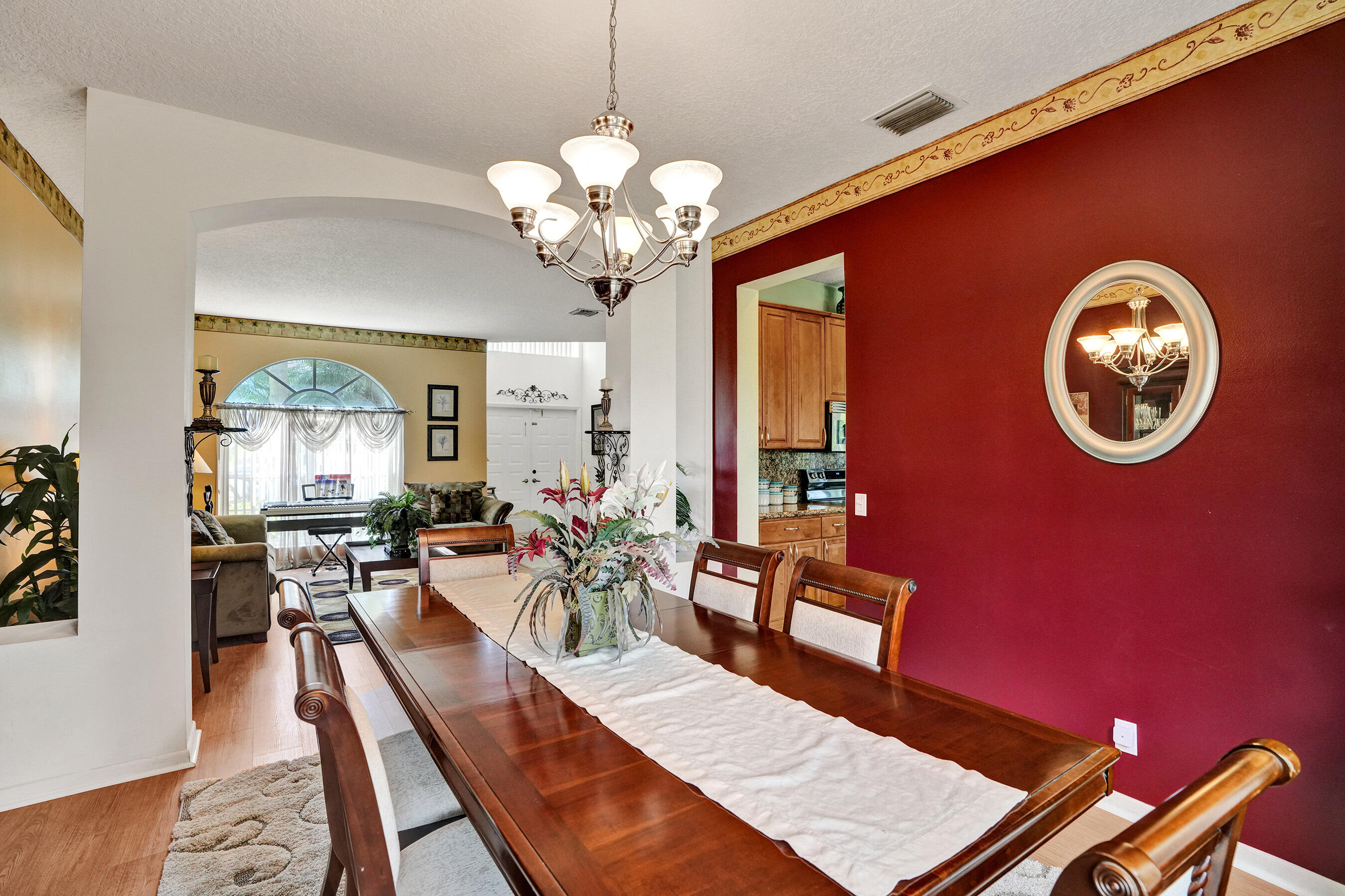 3091 Bayberry Way