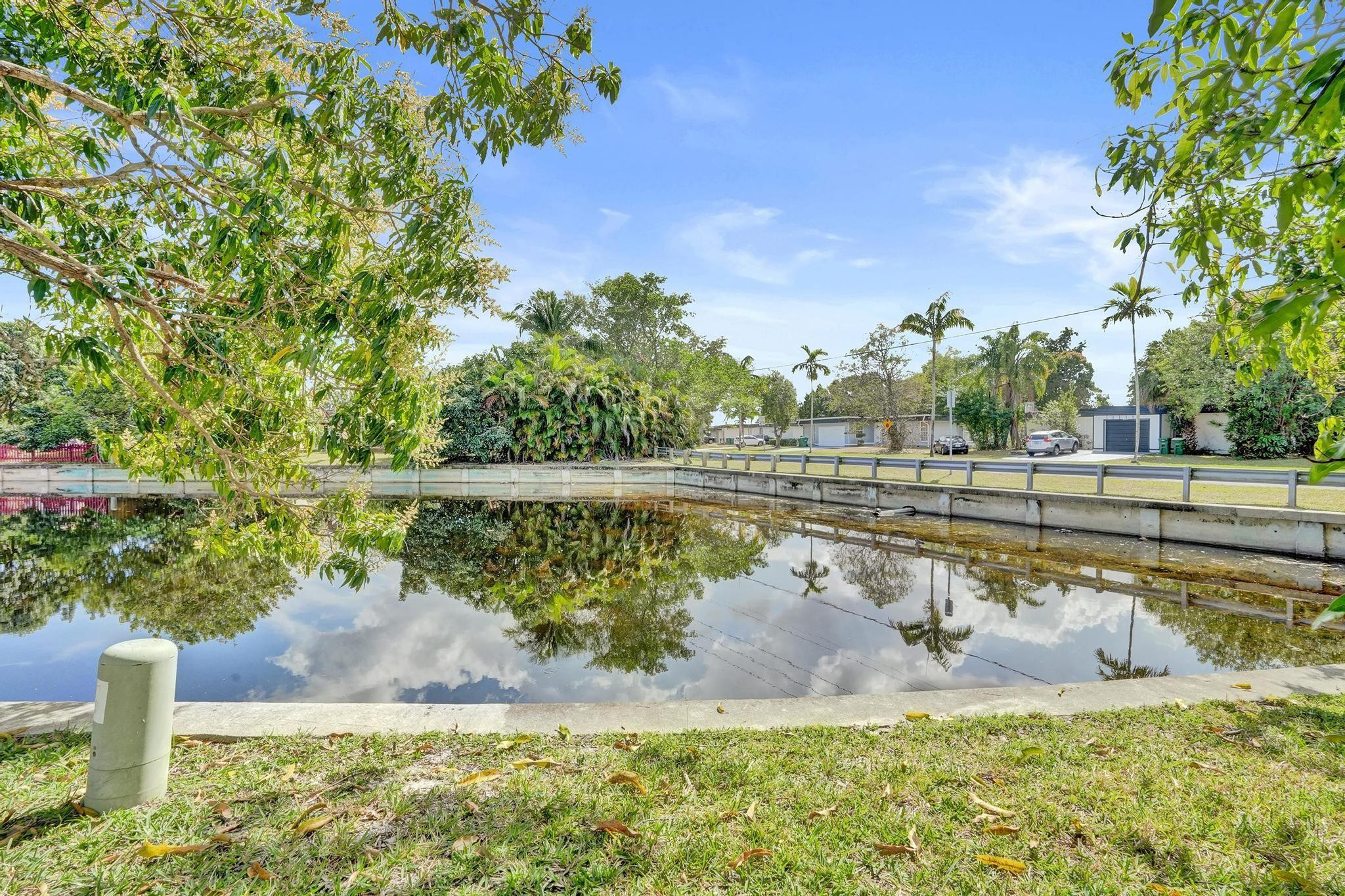 7018 NW 64th Street