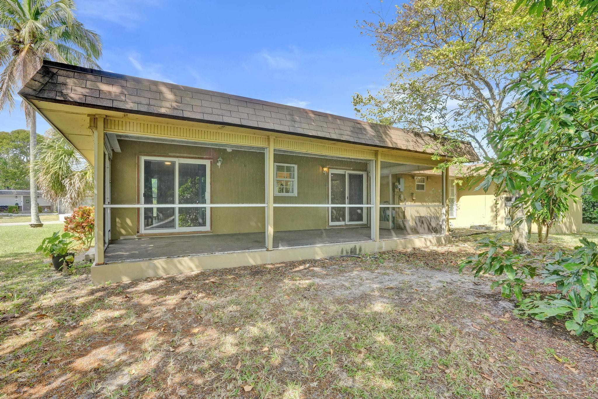 7018 NW 64th Street