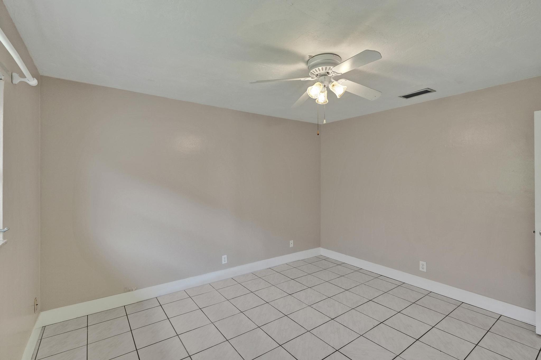 7010-7012 NW 78th Avenue