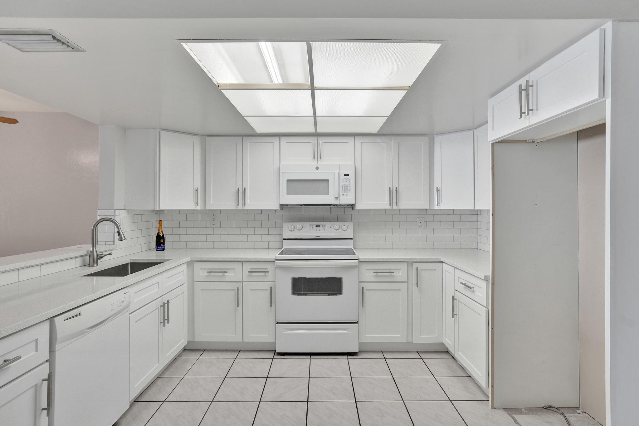 7010-7012 NW 78th Avenue