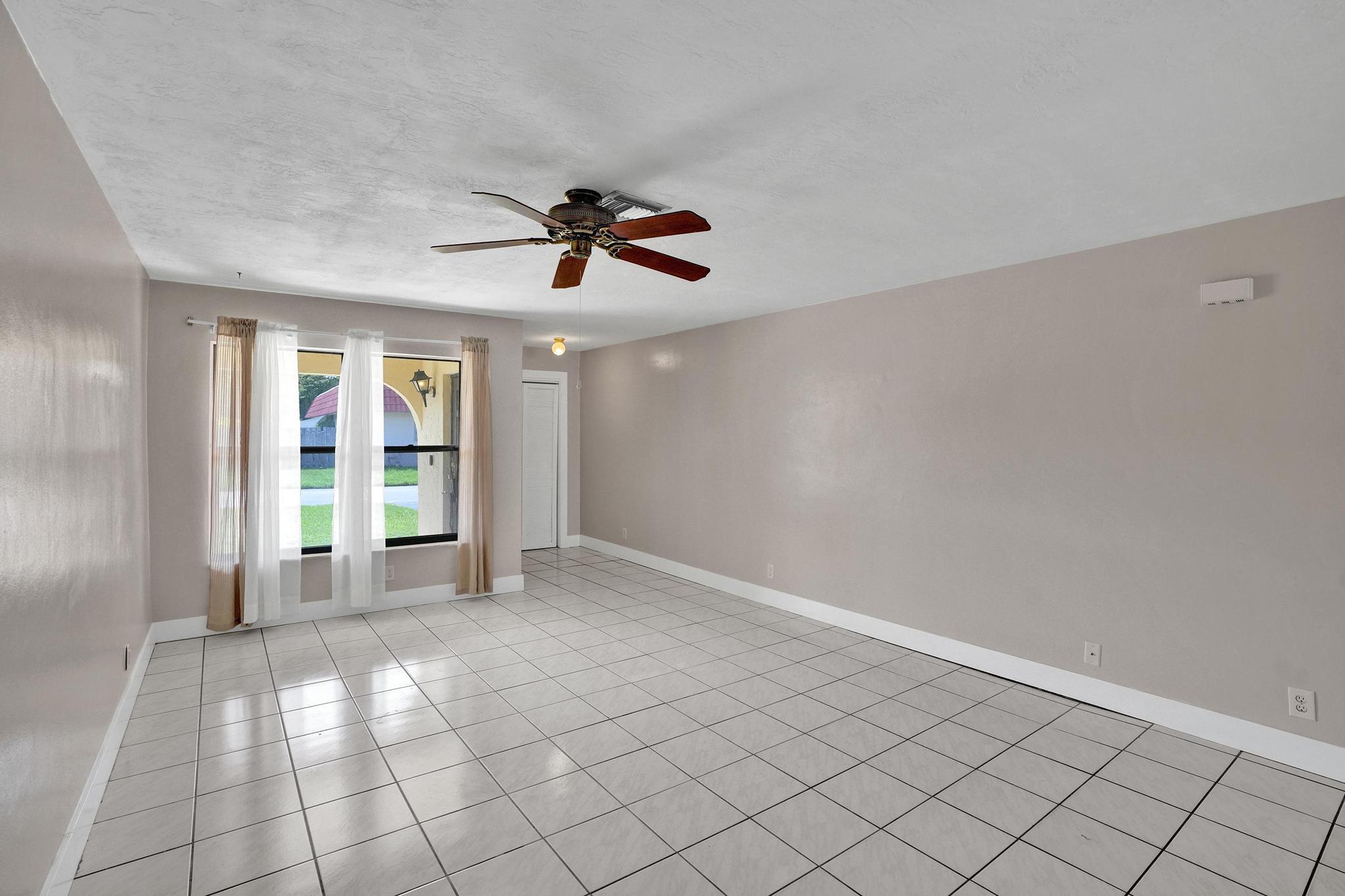 7010-7012 NW 78th Avenue