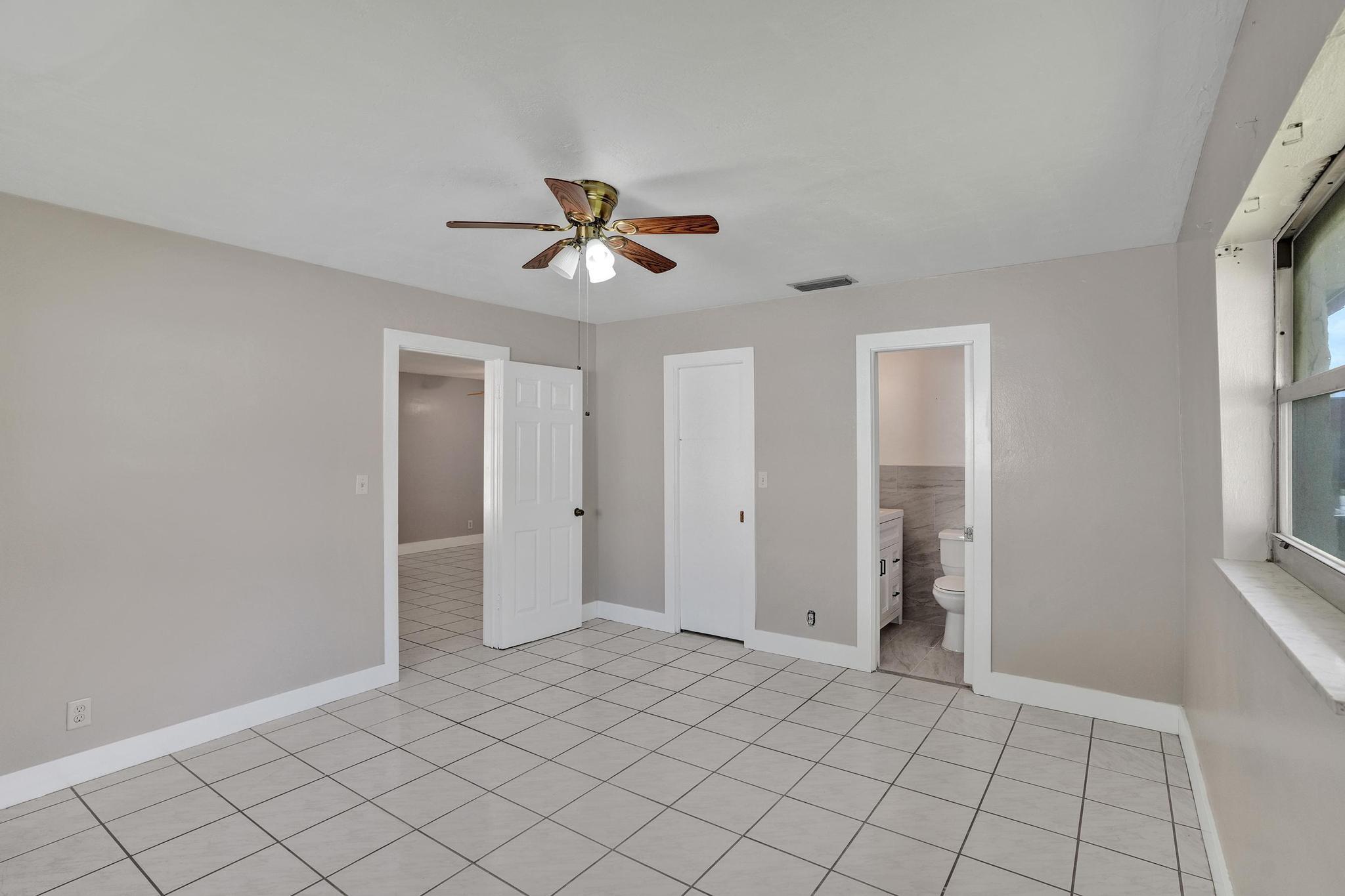 7010-7012 NW 78th Avenue