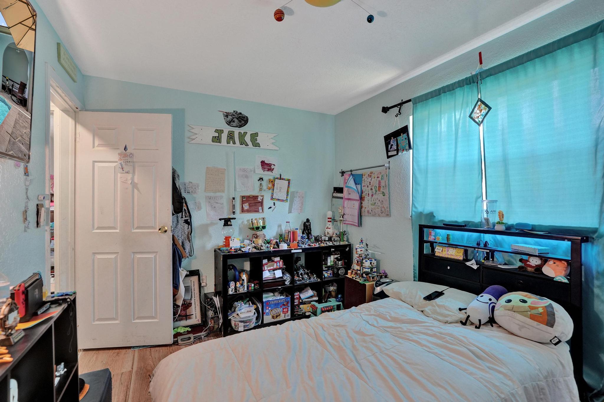 2161 NW 84TH Way