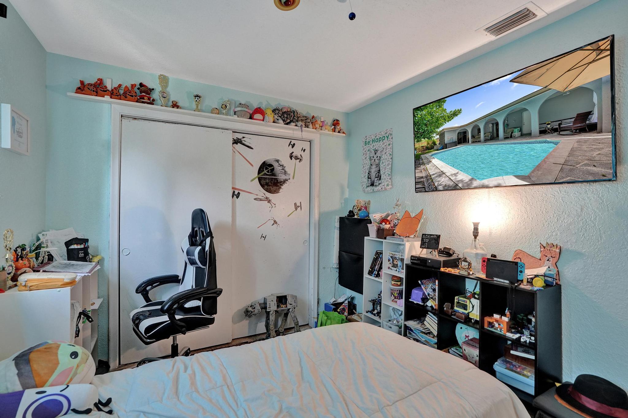 2161 NW 84TH Way