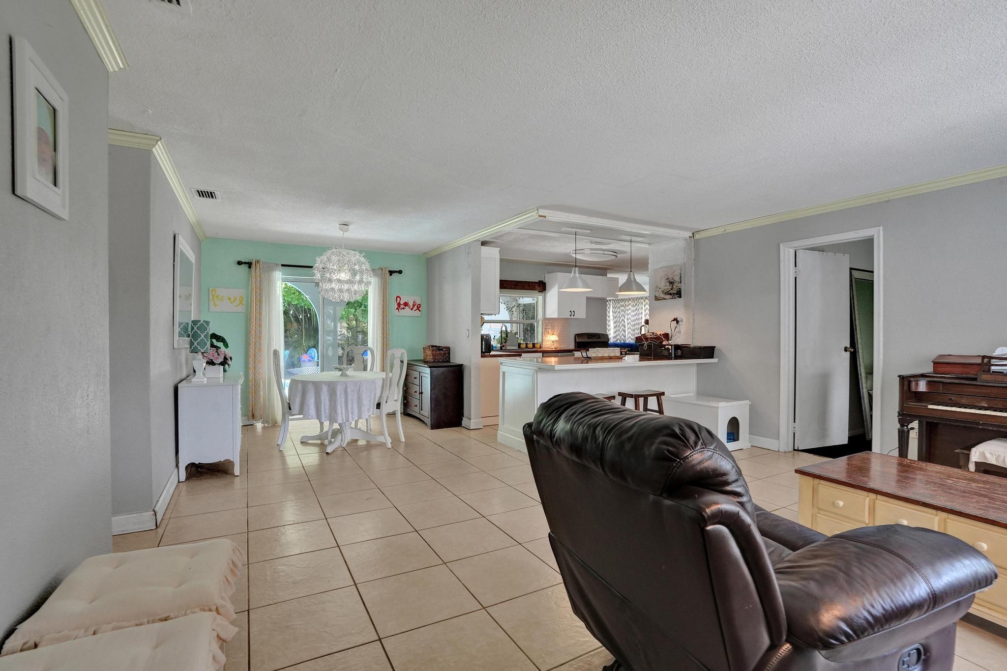 2161 NW 84TH Way