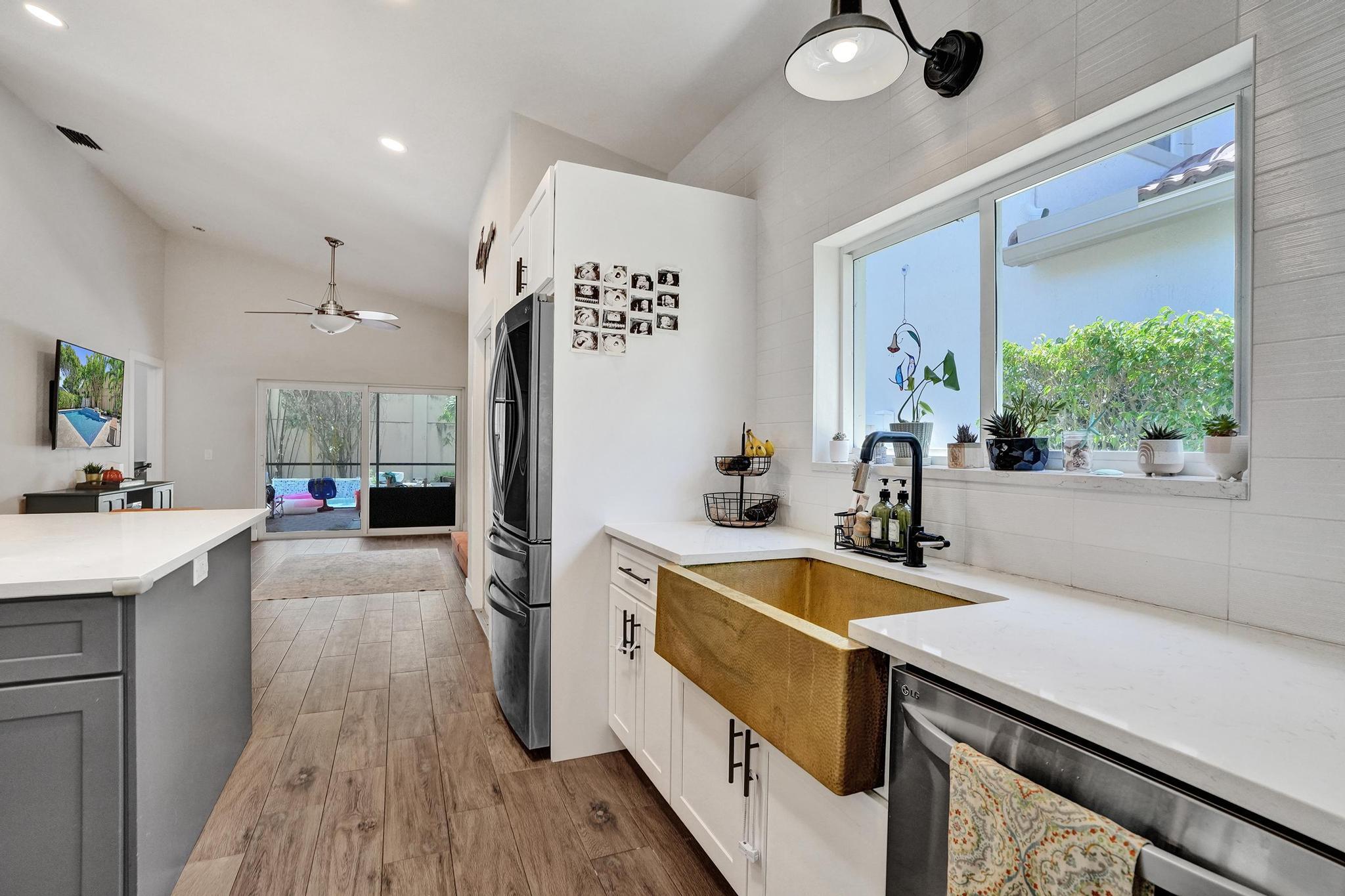 3932 NW 62nd Court