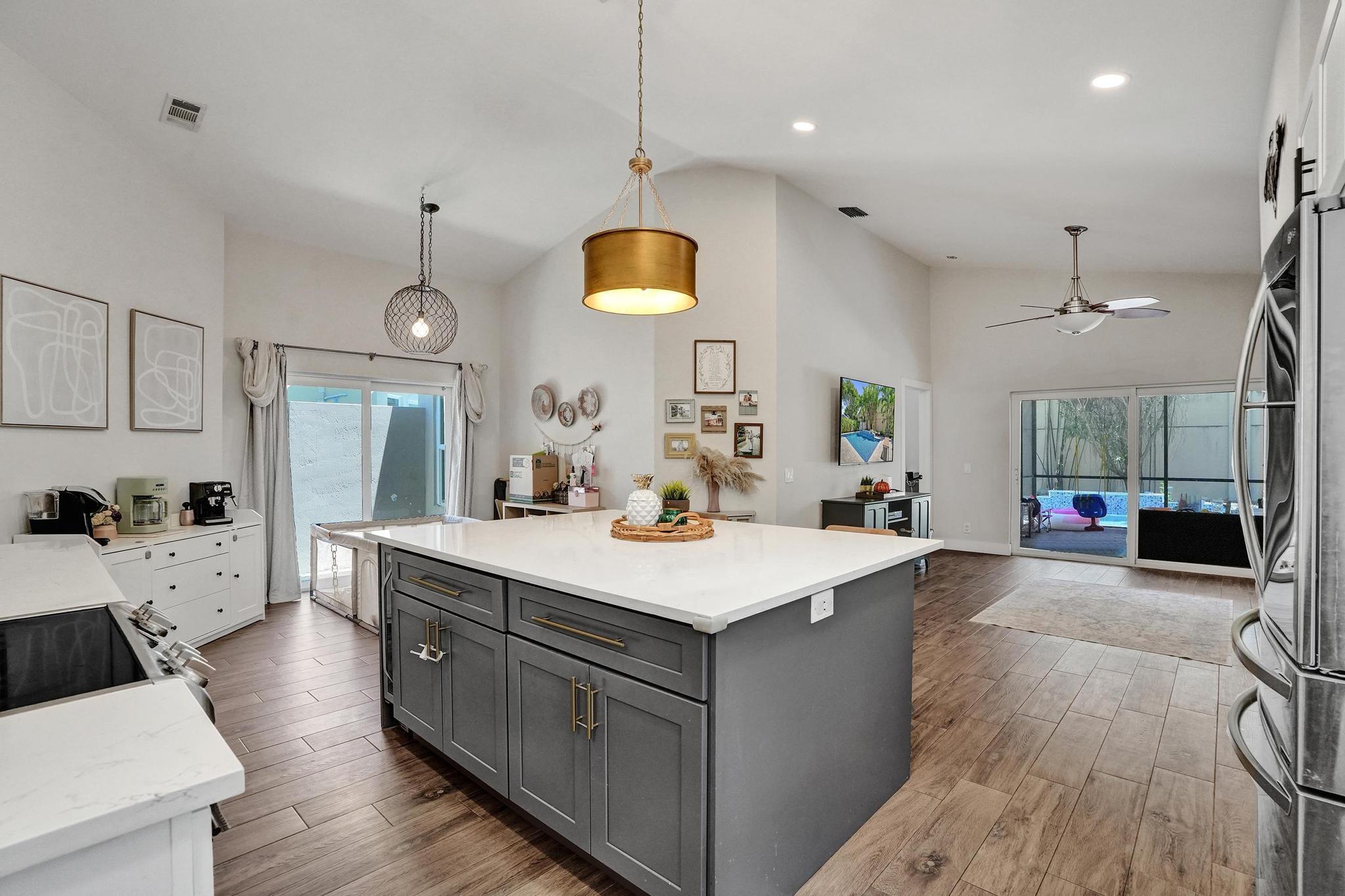 3932 NW 62nd Court
