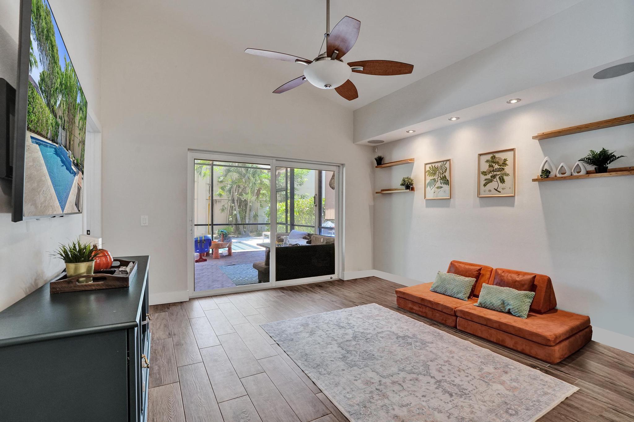 3932 NW 62nd Court