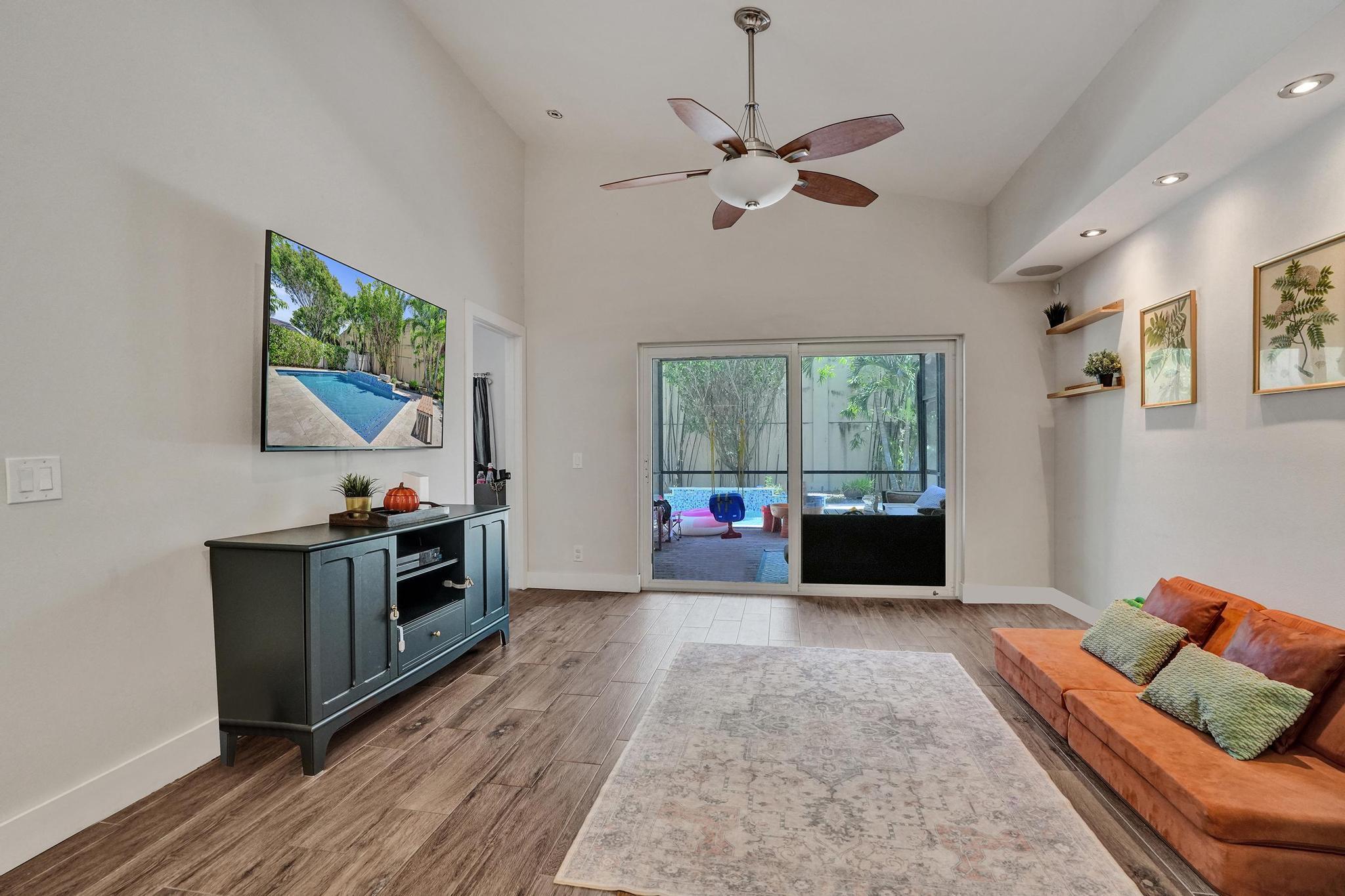 3932 NW 62nd Court