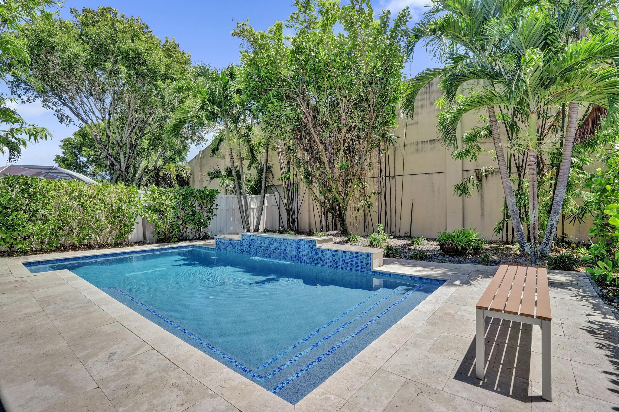 3932 NW 62nd Court