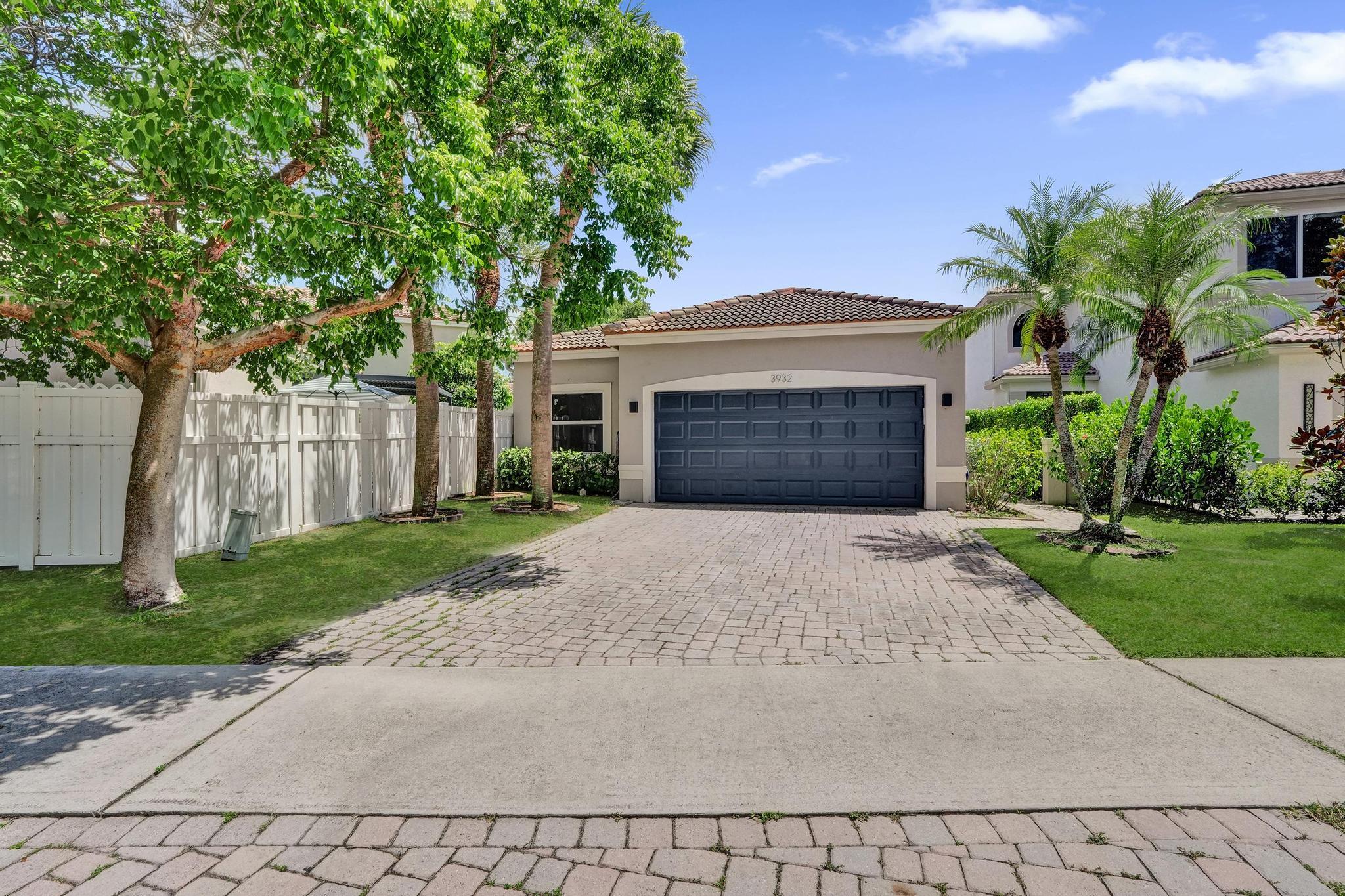3932 NW 62nd Court