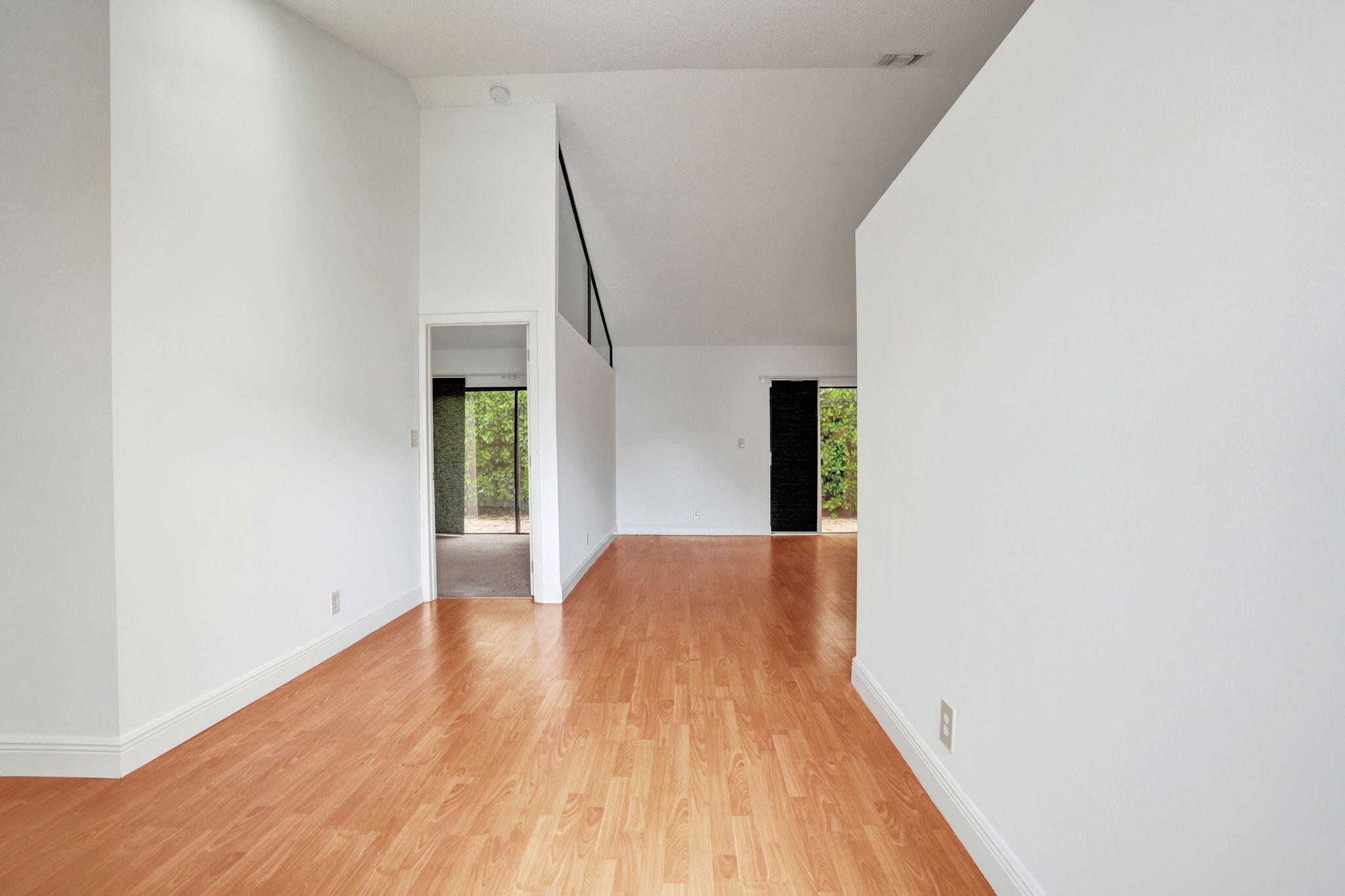 2001 Maplewood Drive