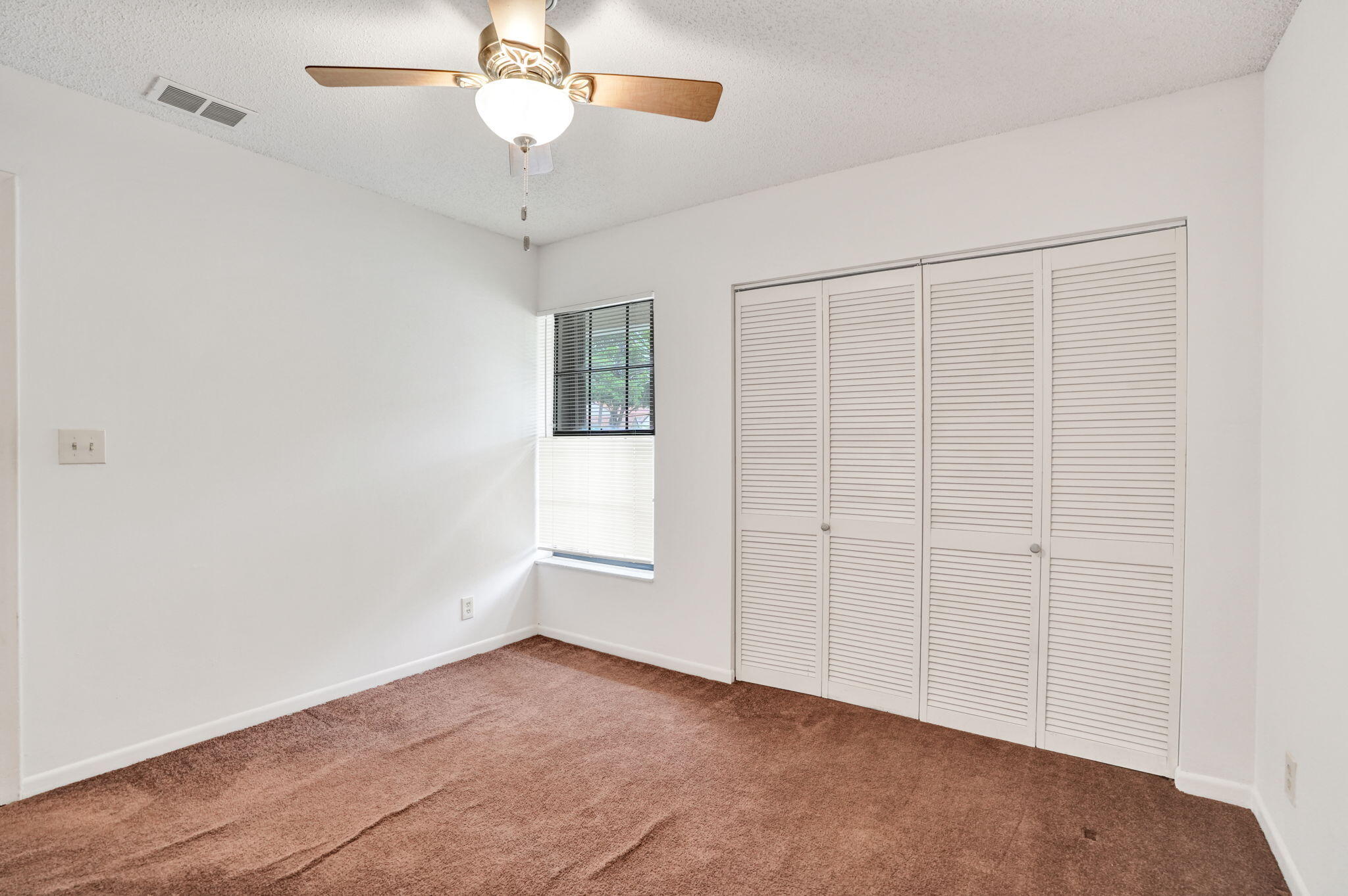 2001 Maplewood Drive