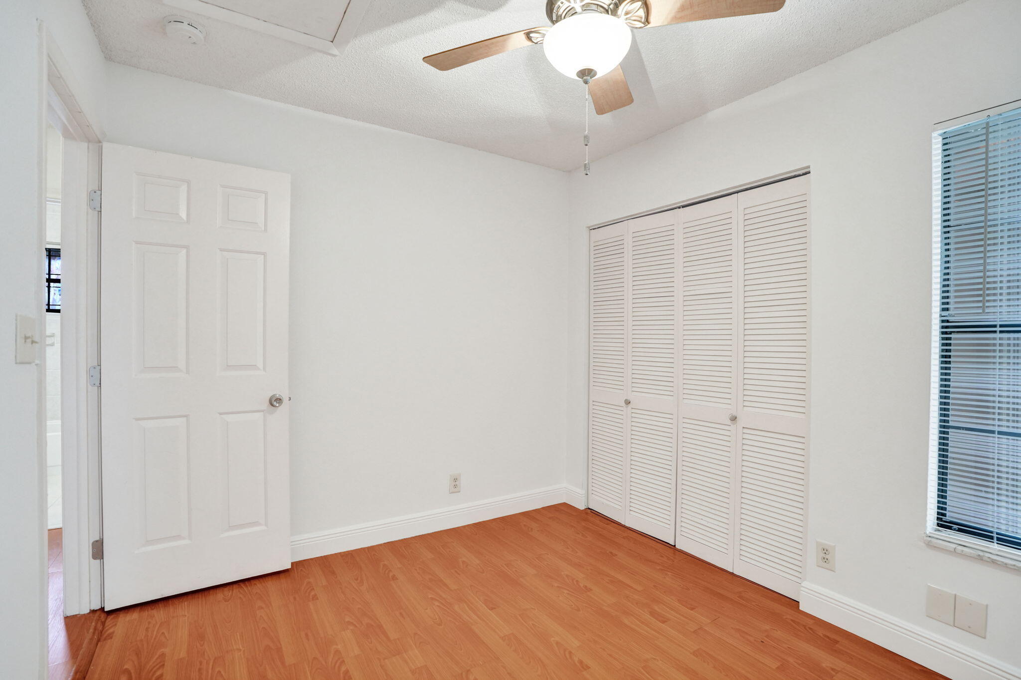 2001 Maplewood Drive
