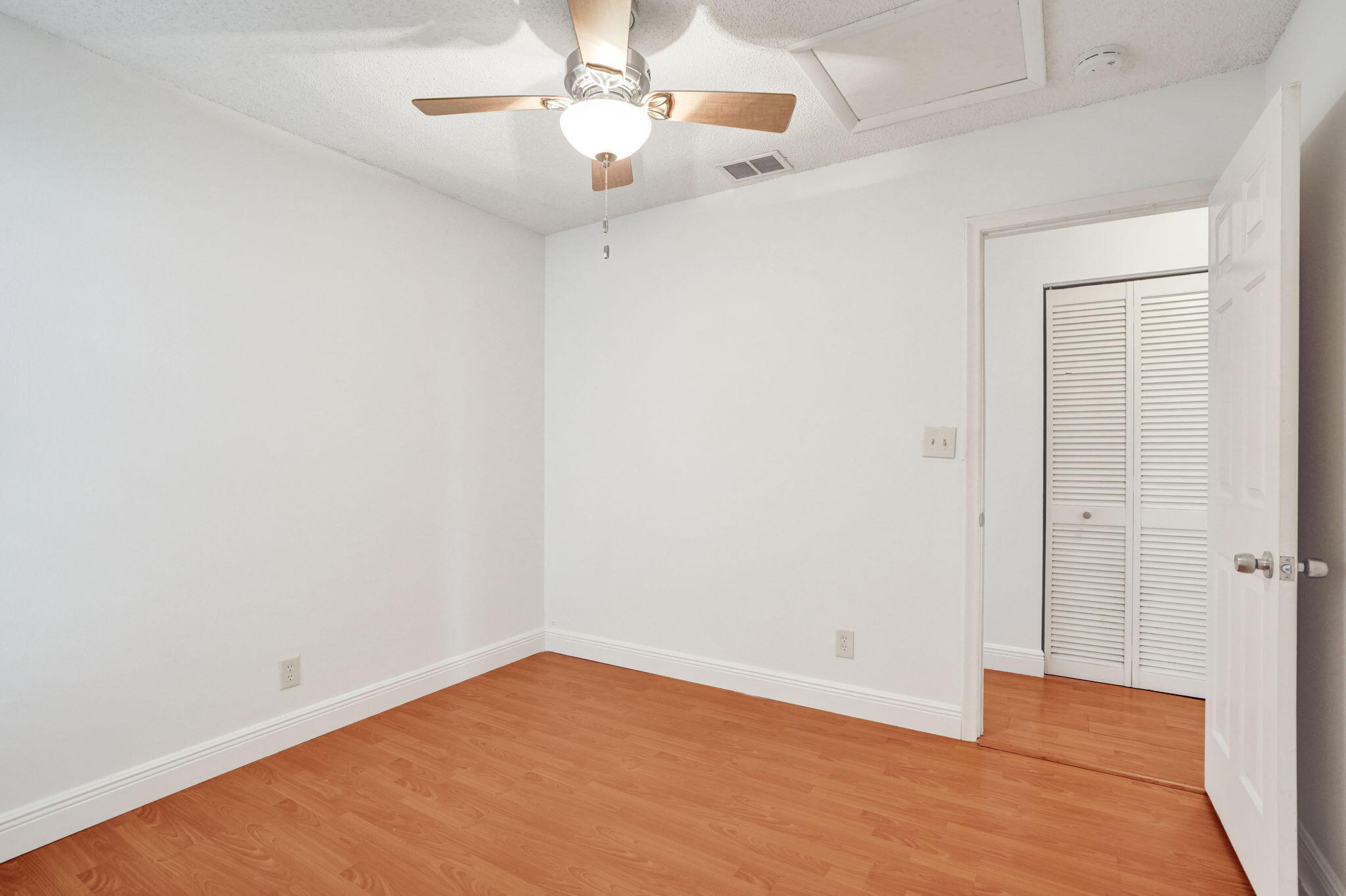 2001 Maplewood Drive