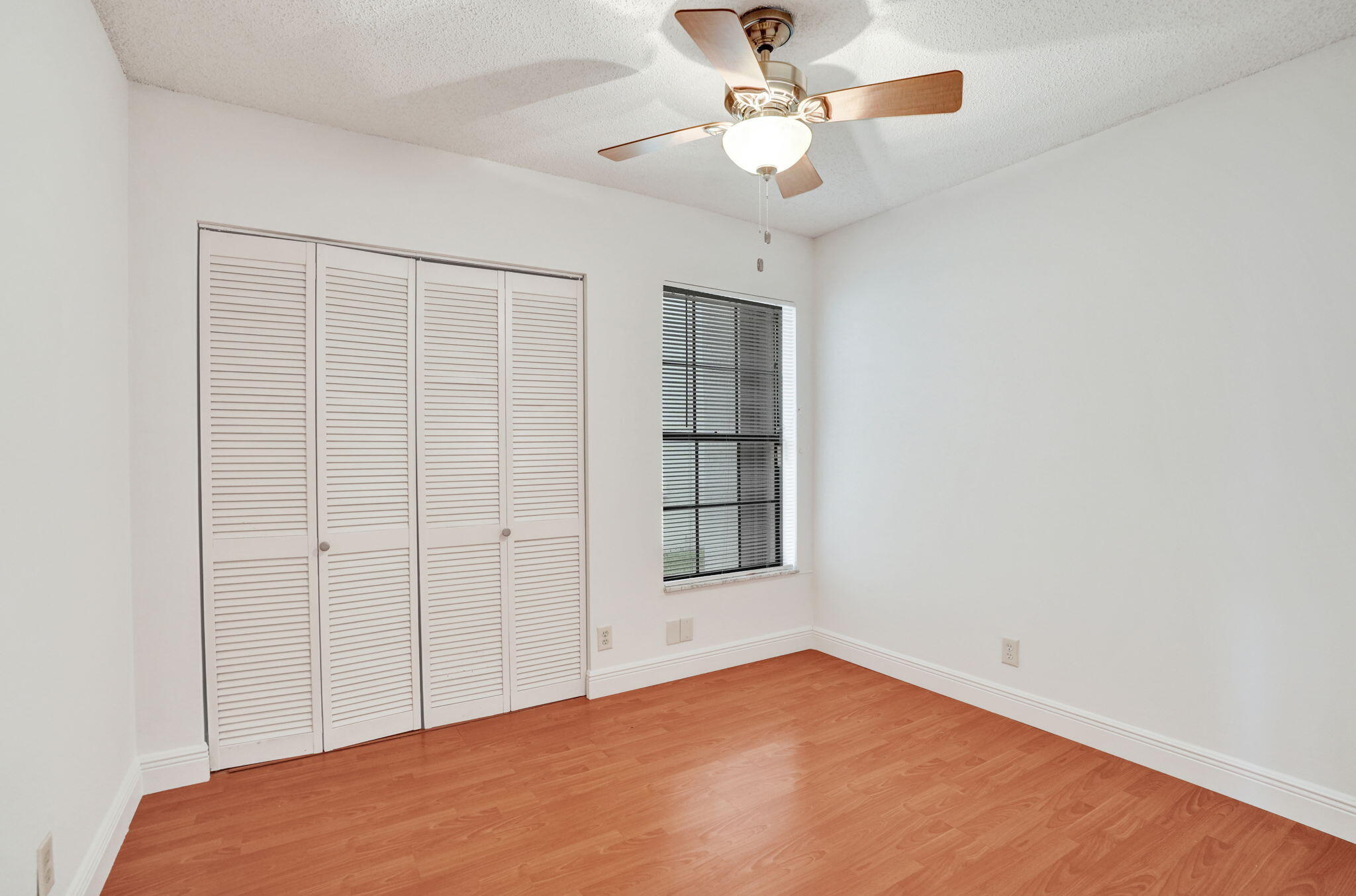 2001 Maplewood Drive