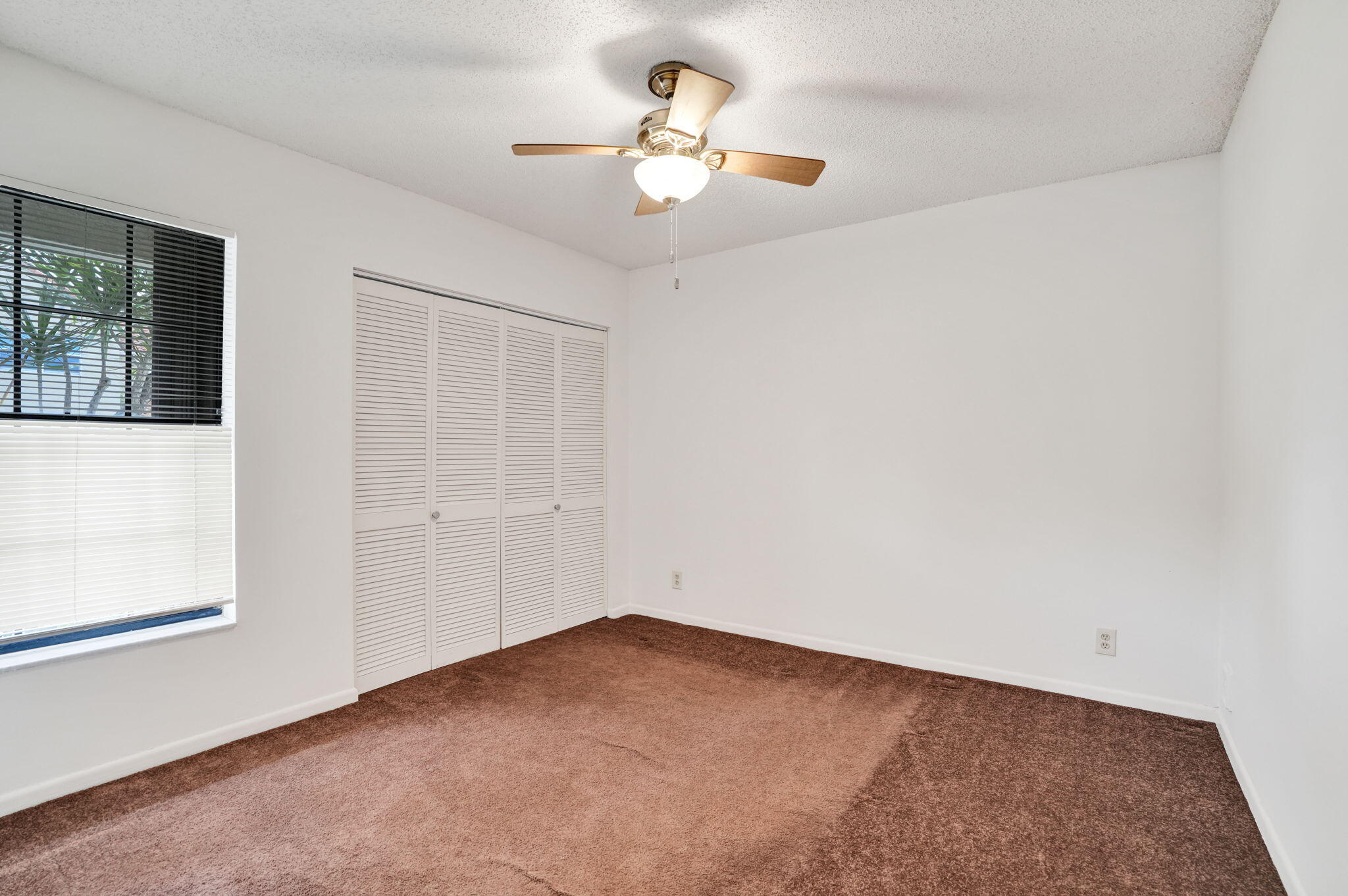 2001 Maplewood Drive